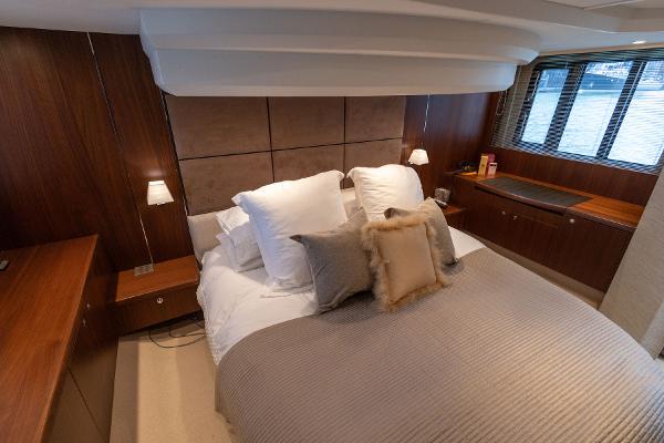 Princess Motor Yacht Sales - Used Princess Yachts 54