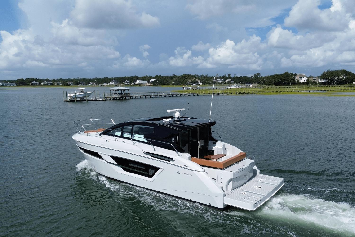 2025-cruisers-yachts-46c-power-9408802-966120287-0-230720240854-3