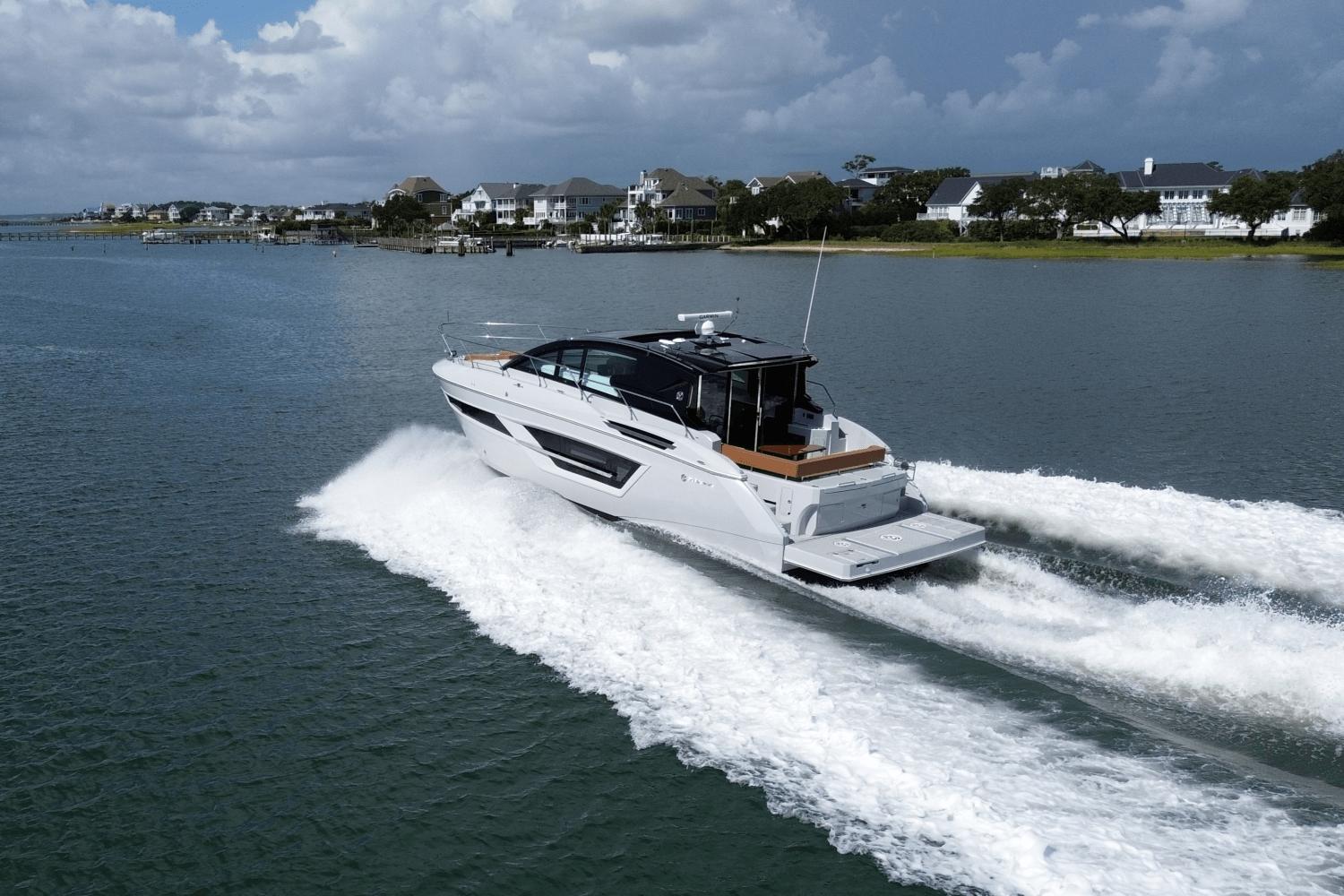2025-cruisers-yachts-46c-power-9408802-966120349-0-230720240856-12