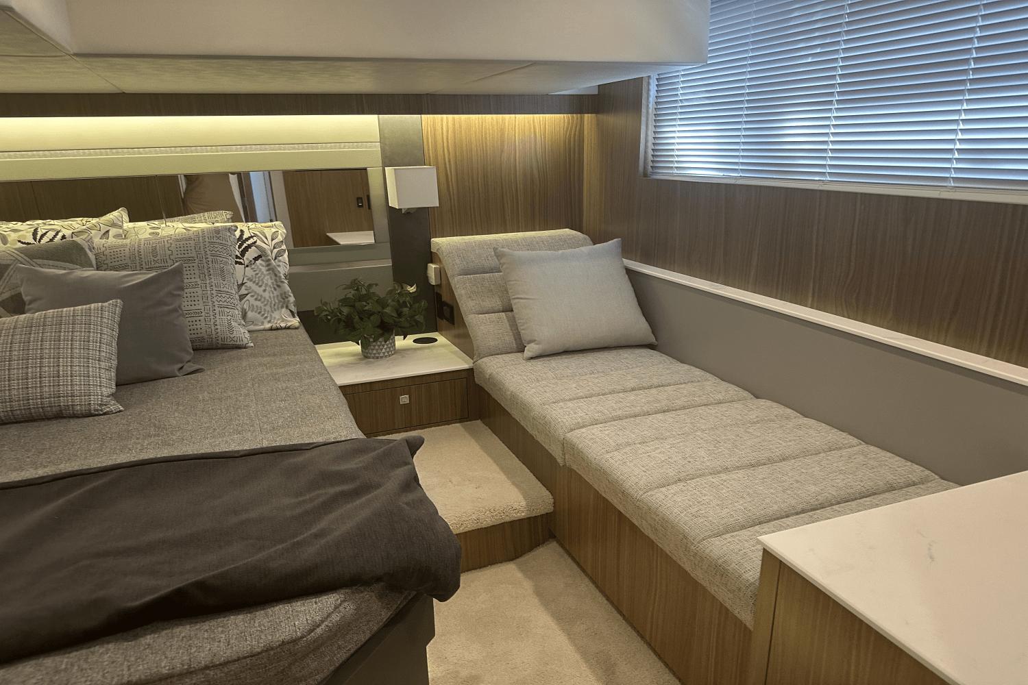 2025-cruisers-yachts-46c-power-9408802-966122268-0-230720240919-2