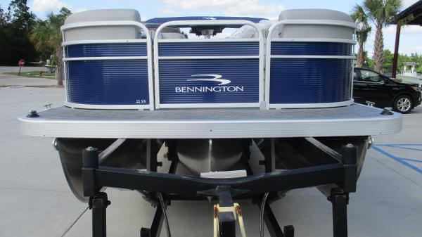 2021 Bennington boat for sale, model of the boat is 22 SVSR & Image # 7 of 47