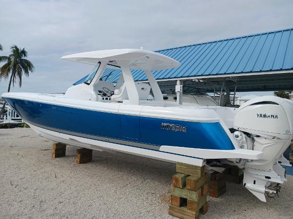 2024 Intrepid 375 Nomad SE