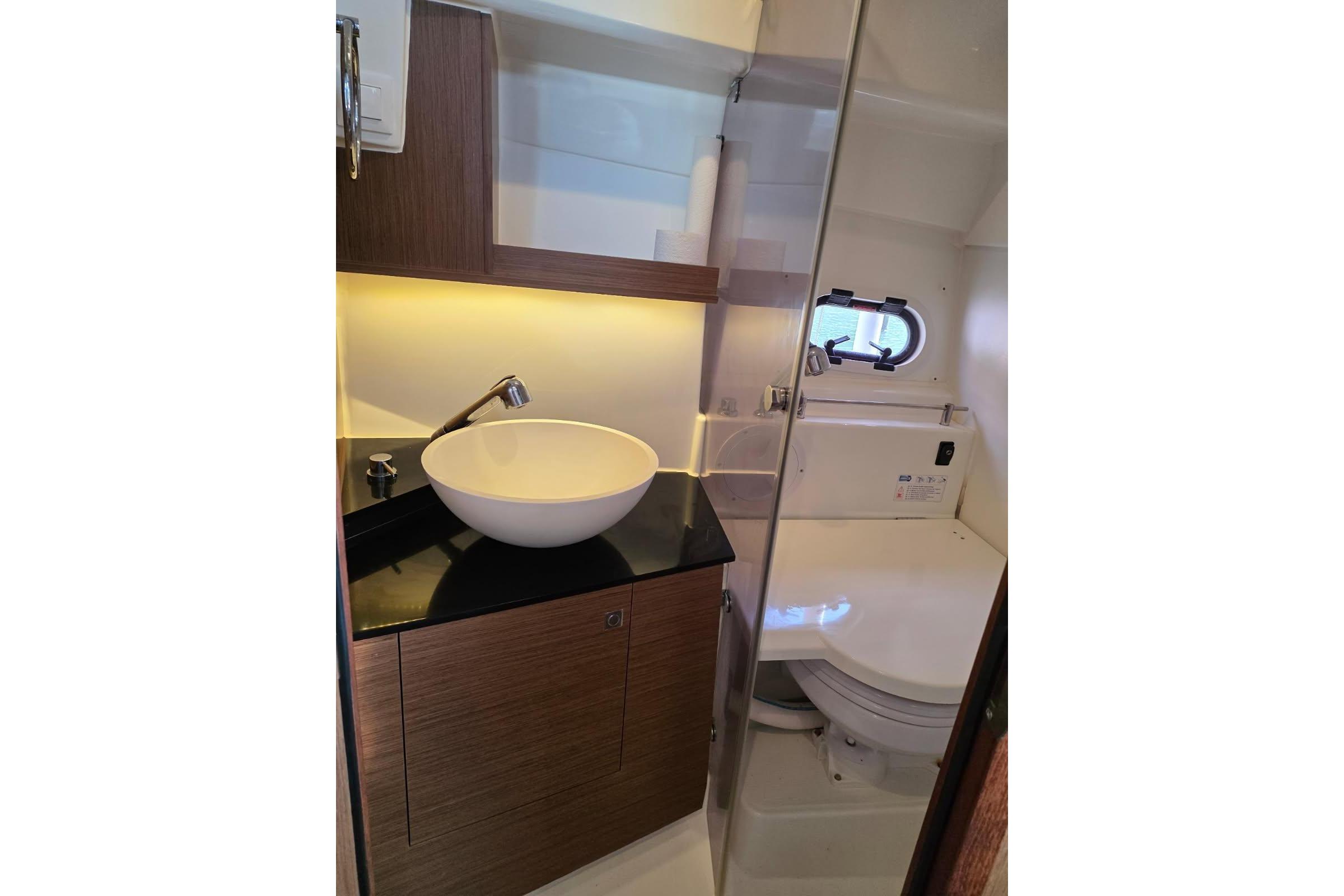 2020 Jeanneau Leader 9.0 WA-11