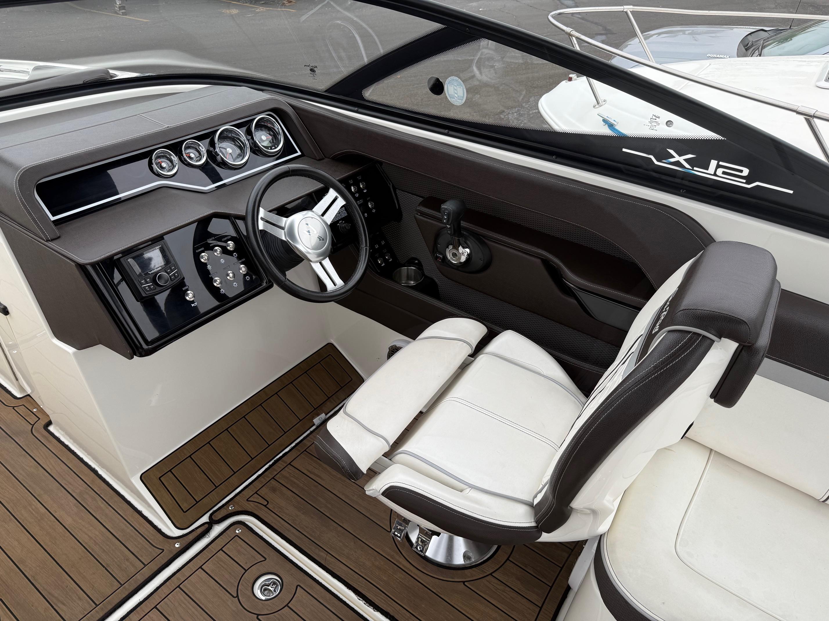 2017 Sea Ray SLX 250 #TBBB2019K inventory image at Sun Country Marine Group, Newport Beach 2017 Sea Ray SLX 250 #TBBB2019K inventory image at Sun Country Marine Group, Newport Beach