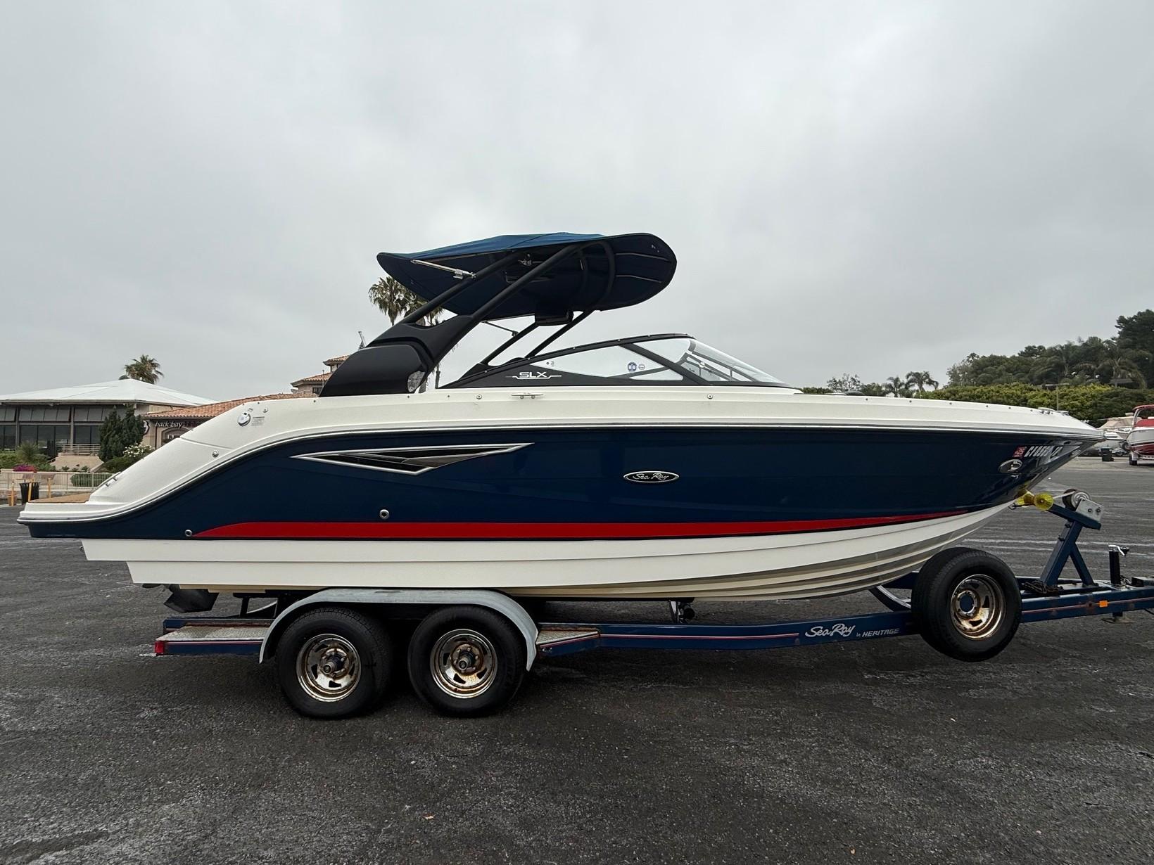 2017 Sea Ray SLX 250 #TBBB2019K inventory image at Sun Country Marine Group, Newport Beach 2017 Sea Ray SLX 250 #TBBB2019K inventory image at Sun Country Marine Group, Newport Beach