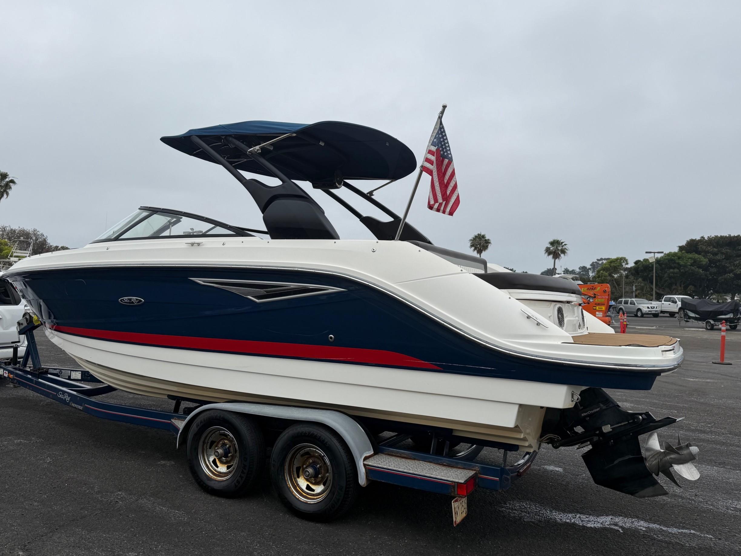 2017 Sea Ray SLX 250 #TBBB2019K inventory image at Sun Country Marine Group, Newport Beach 2017 Sea Ray SLX 250 #TBBB2019K inventory image at Sun Country Marine Group, Newport Beach