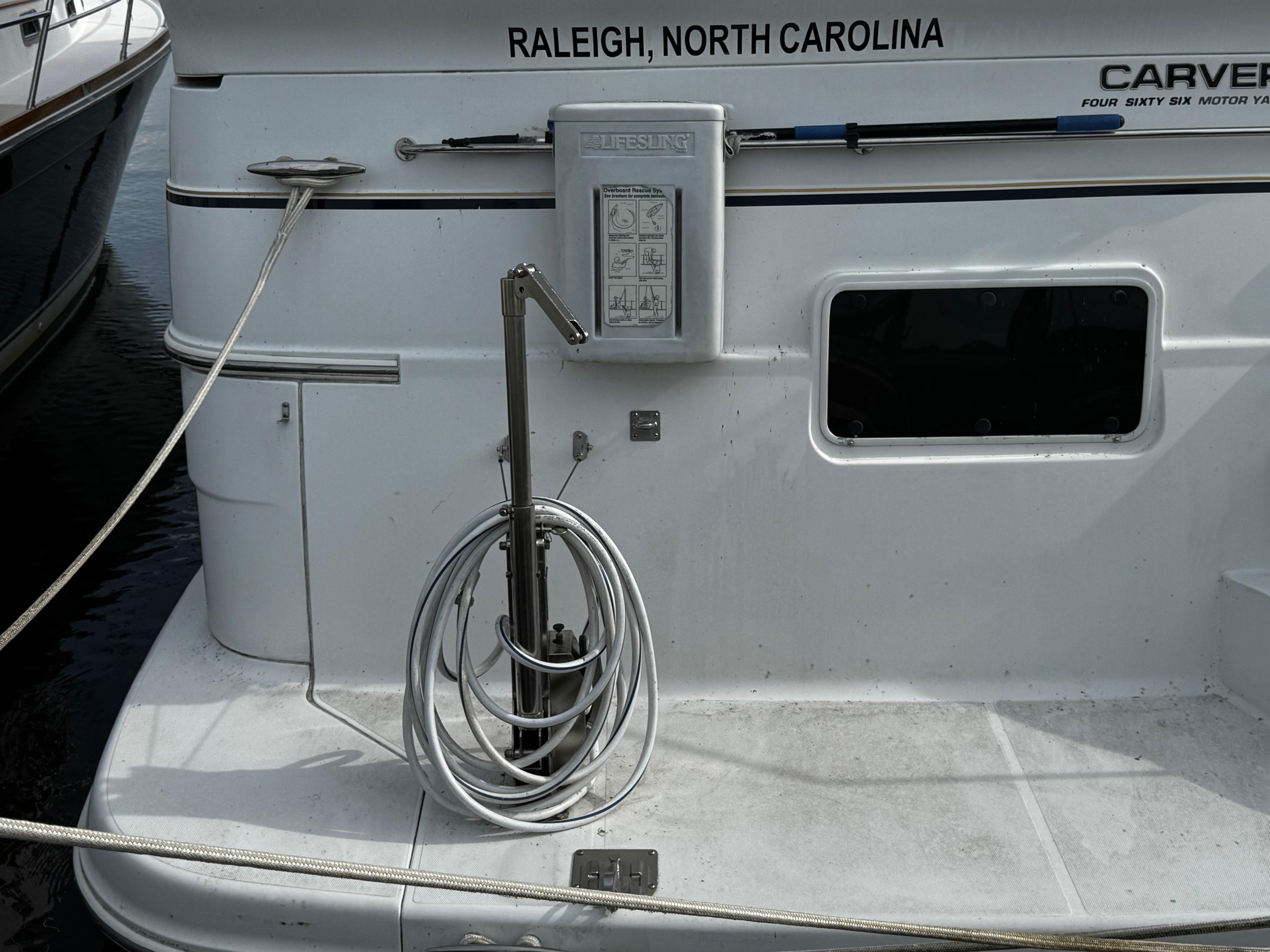 2001-carver-466-motor-yacht-power-9788828-20250512120201812-1_XLARGE