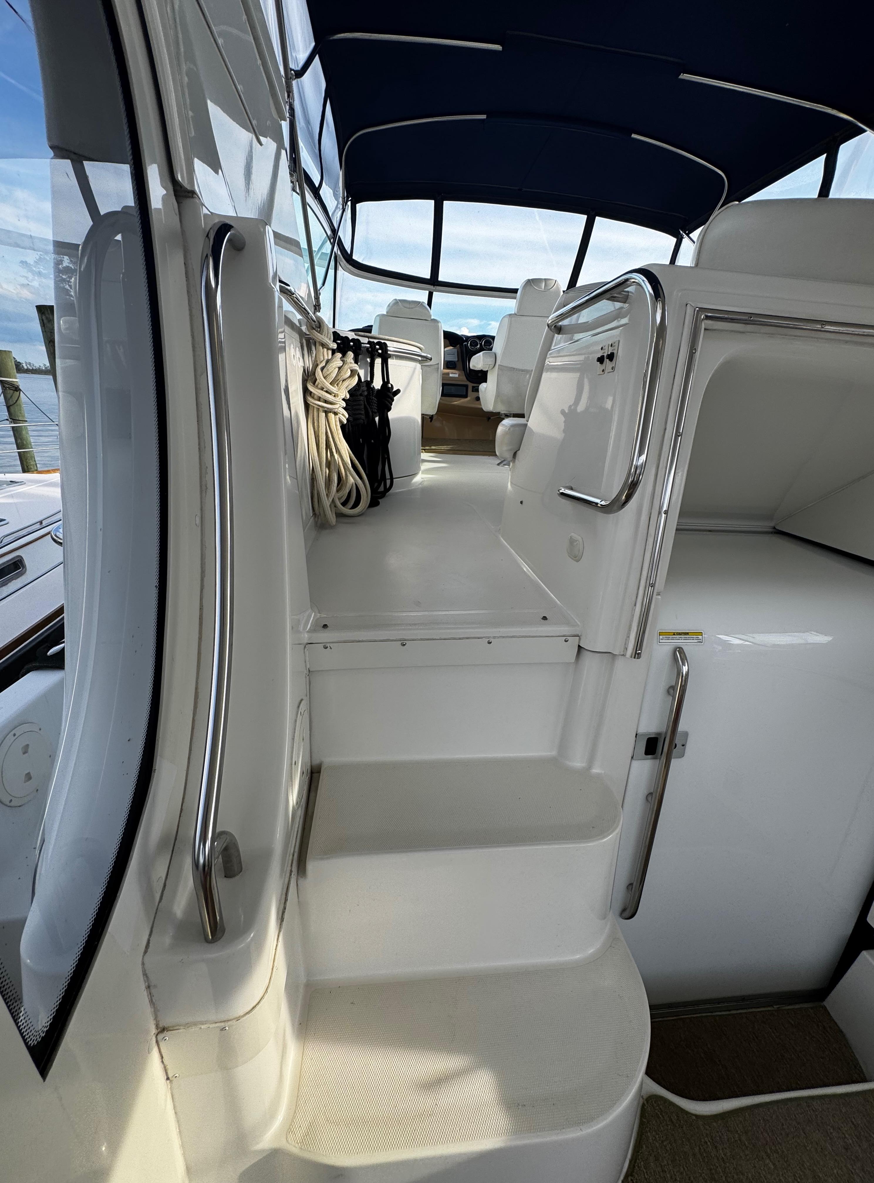 2001-carver-466-motor-yacht-power-9788828-20250512121401874-1_XLARGE