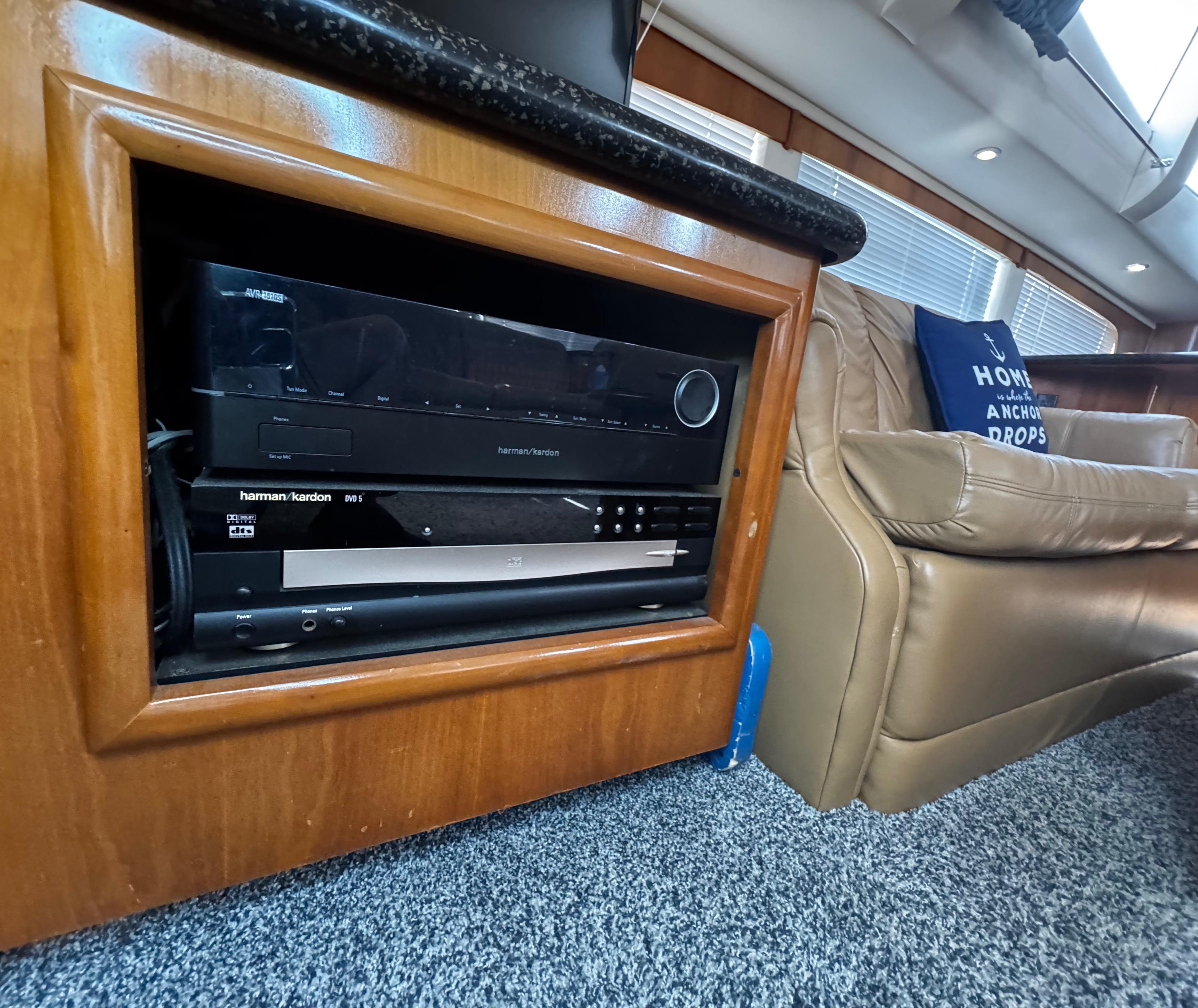 2001-carver-466-motor-yacht-power-9788828-20250604085931330-1_XLARGE