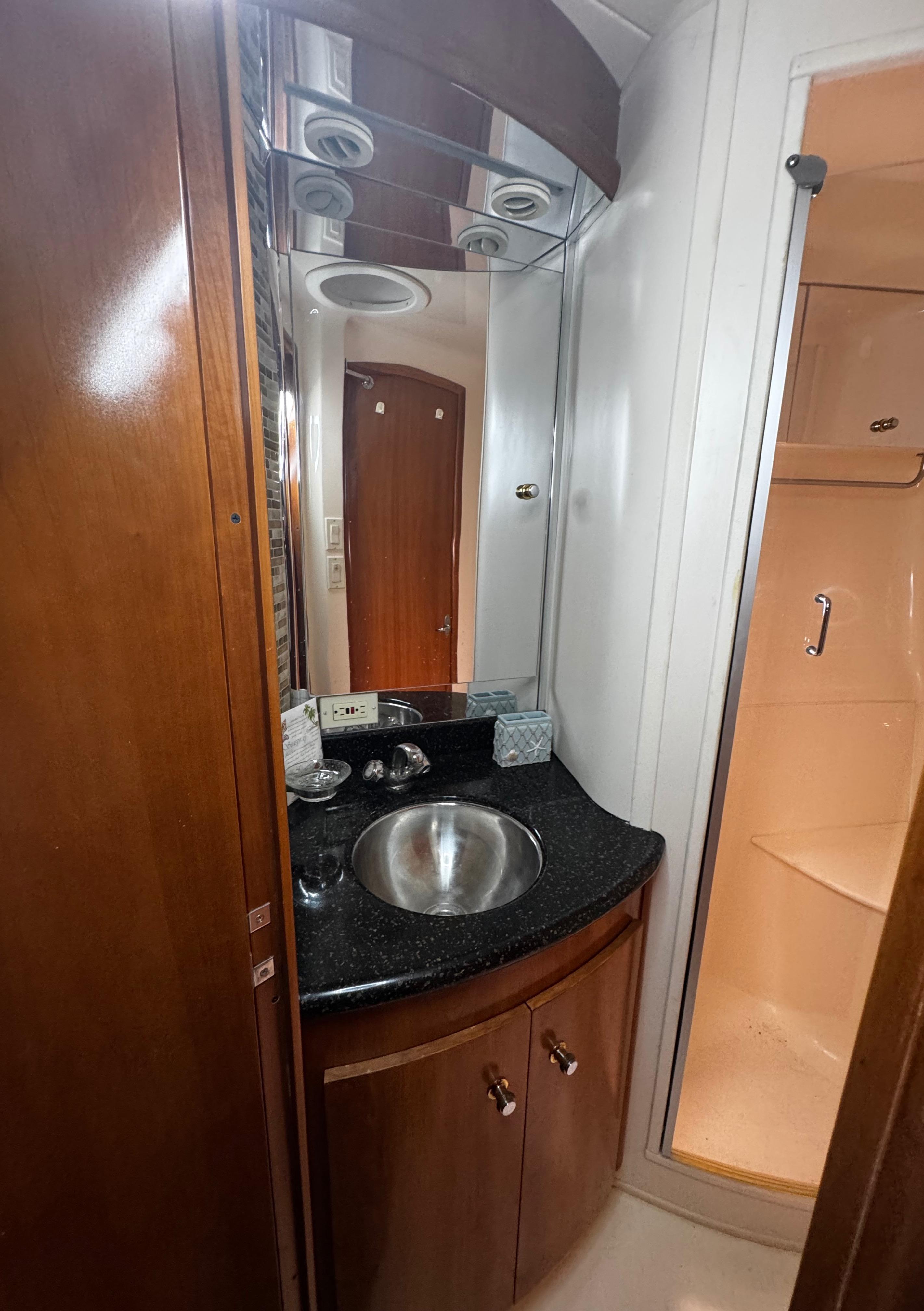 2001-carver-466-motor-yacht-power-9788828-20250604090619563-1_XLARGE