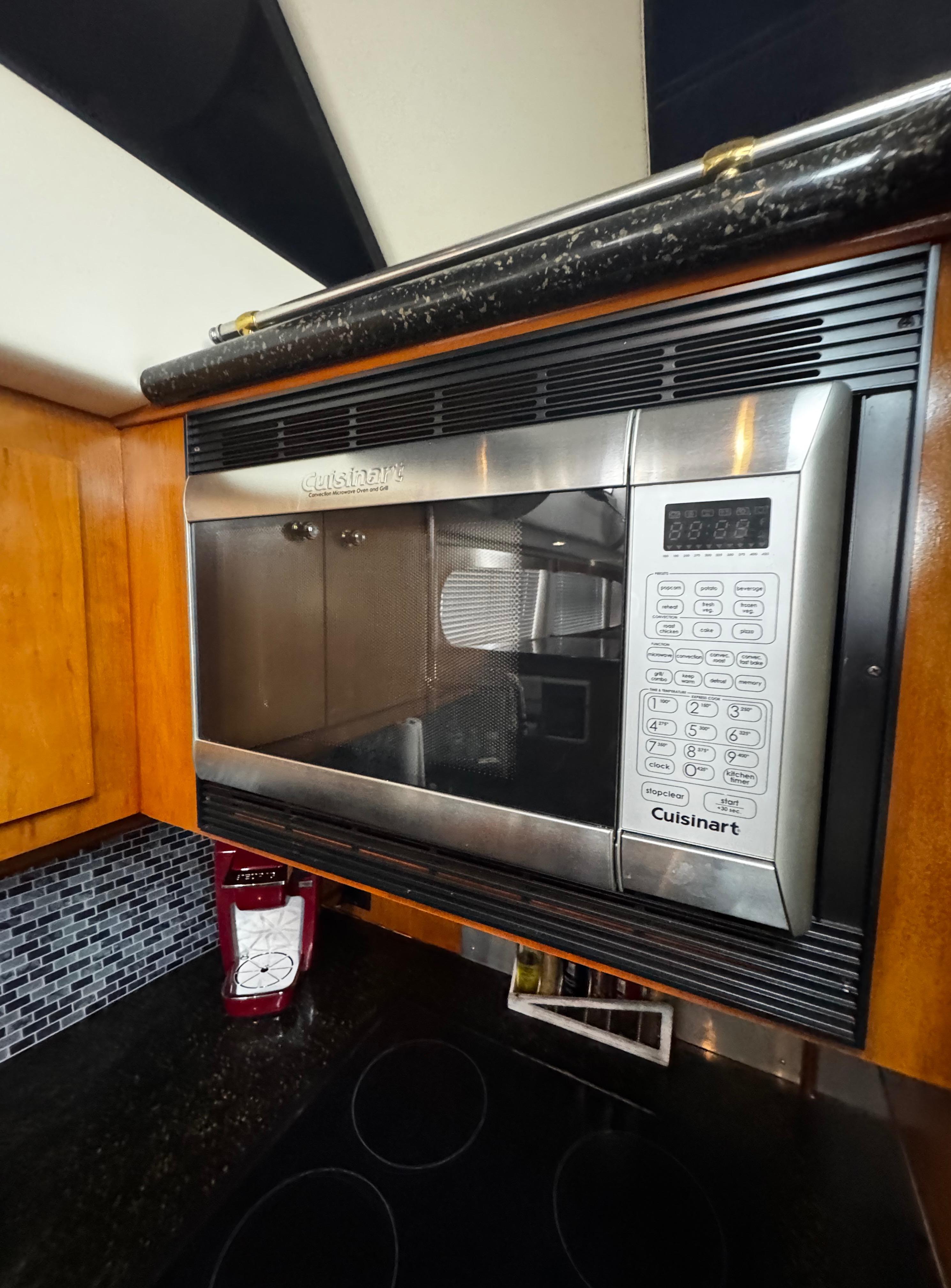 2001-carver-466-motor-yacht-power-9788828-20250604091449128-1_XLARGE