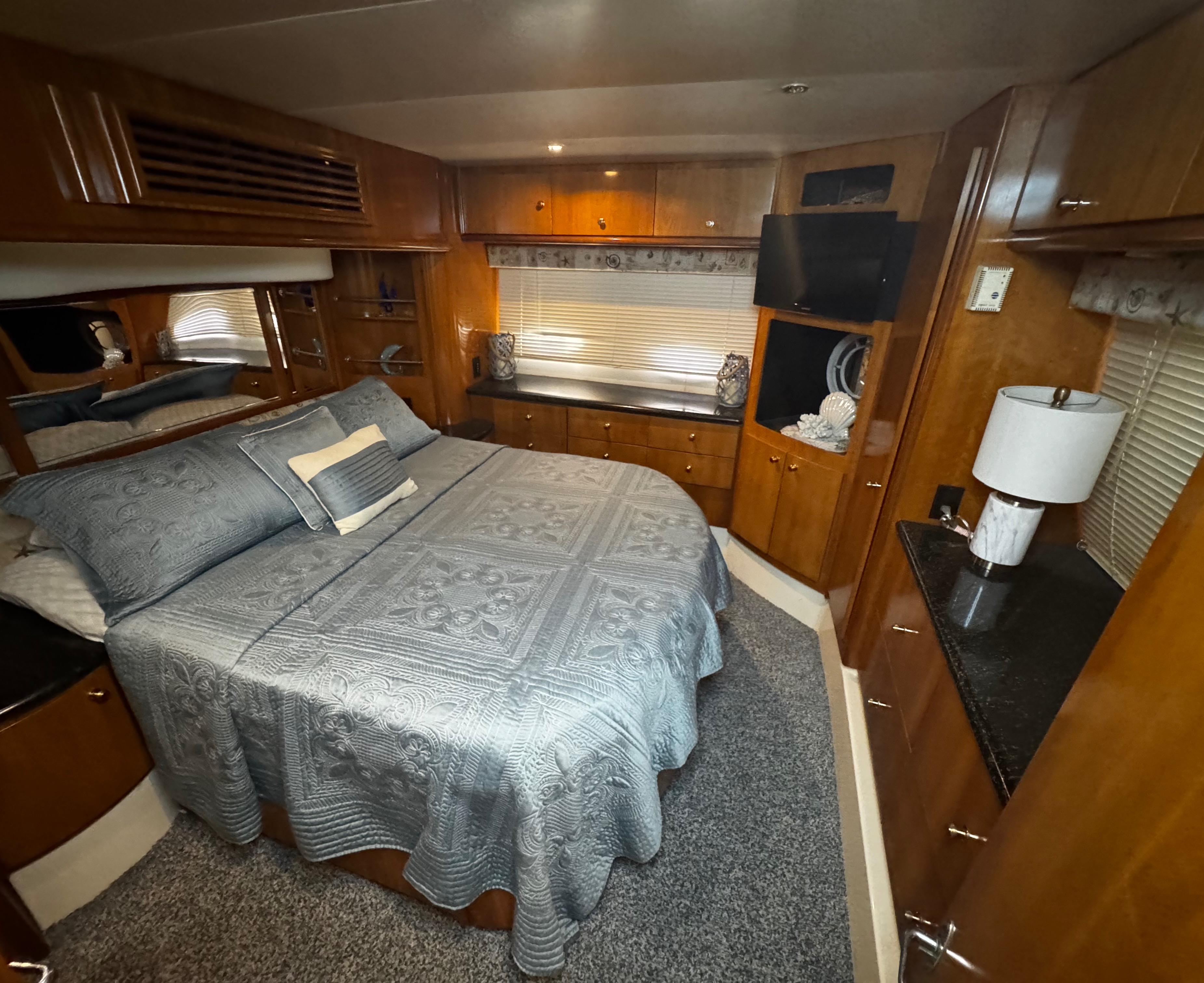 2001-carver-466-motor-yacht-power-9788828-20250604091548347-1_XLARGE