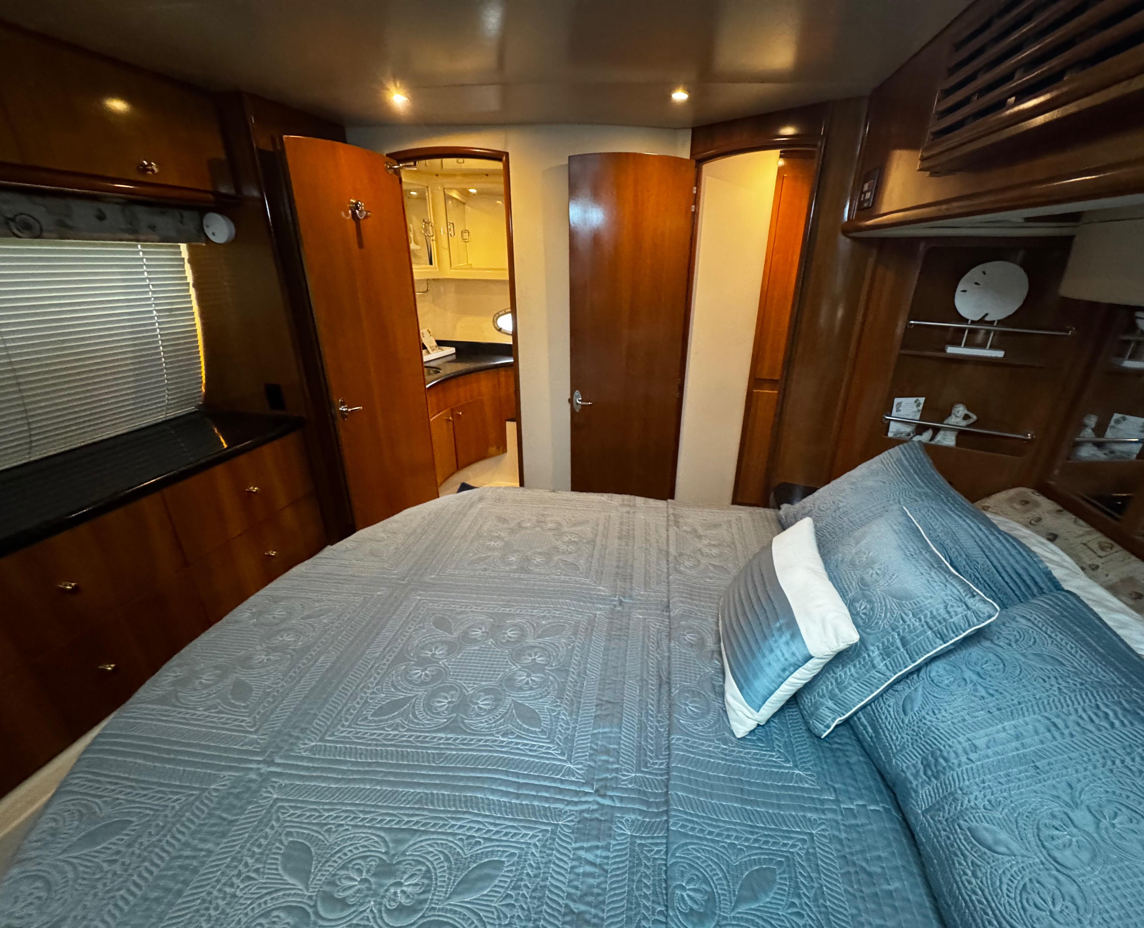 2001-carver-466-motor-yacht-power-9788828-20250604091552720-1_XLARGE