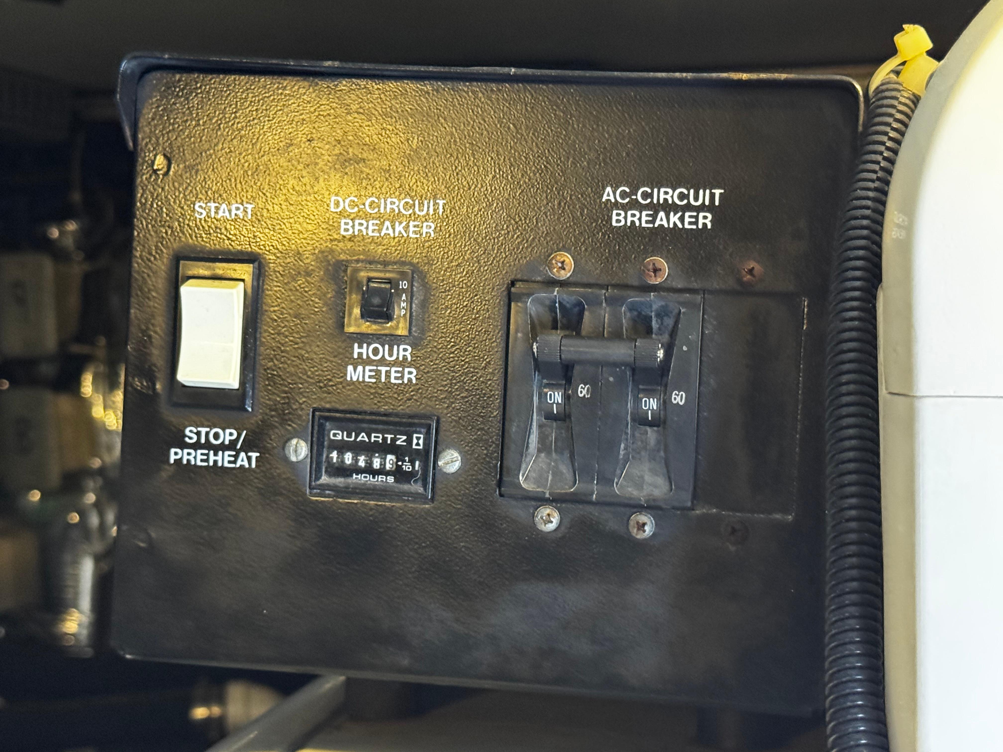 2001-carver-466-motor-yacht-power-9788828-20250604092156066-1_XLARGE