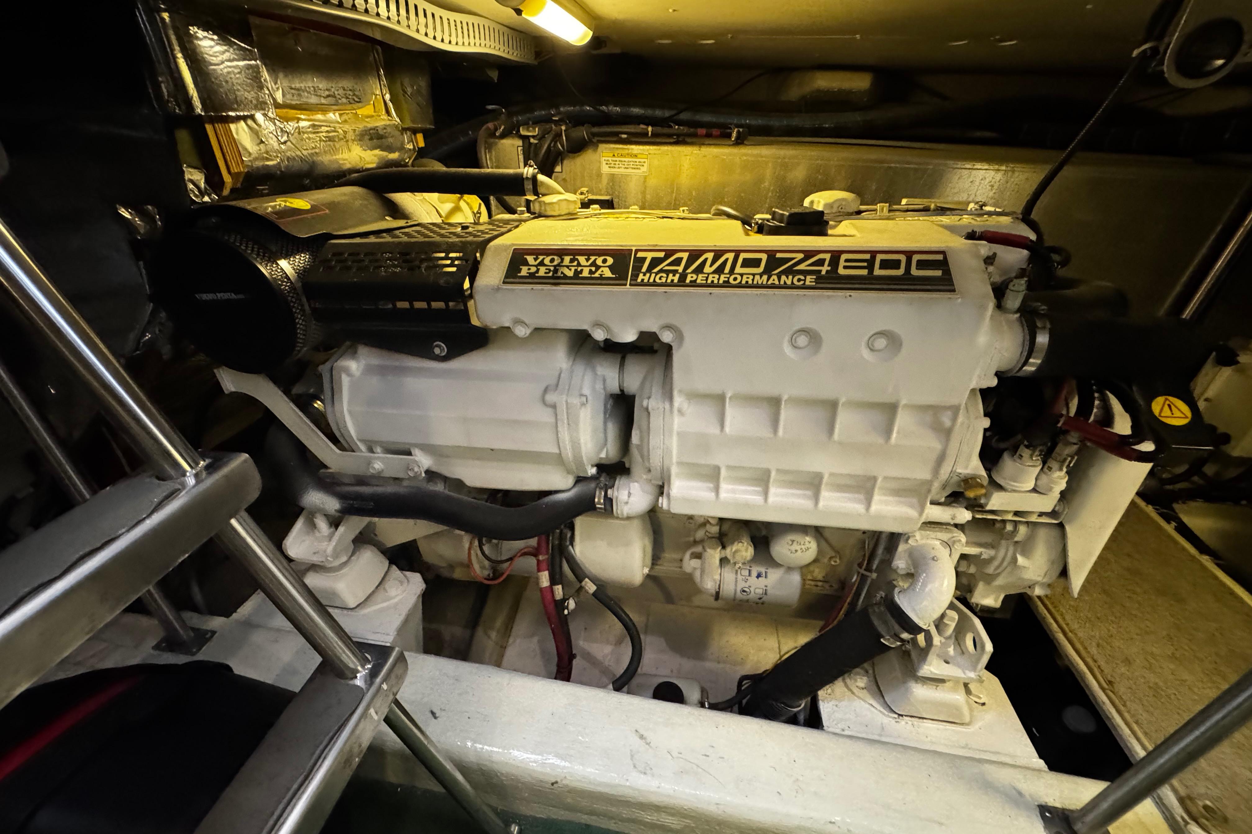 2001-carver-466-motor-yacht-power-9788828-20250604092251929-1_XLARGE
