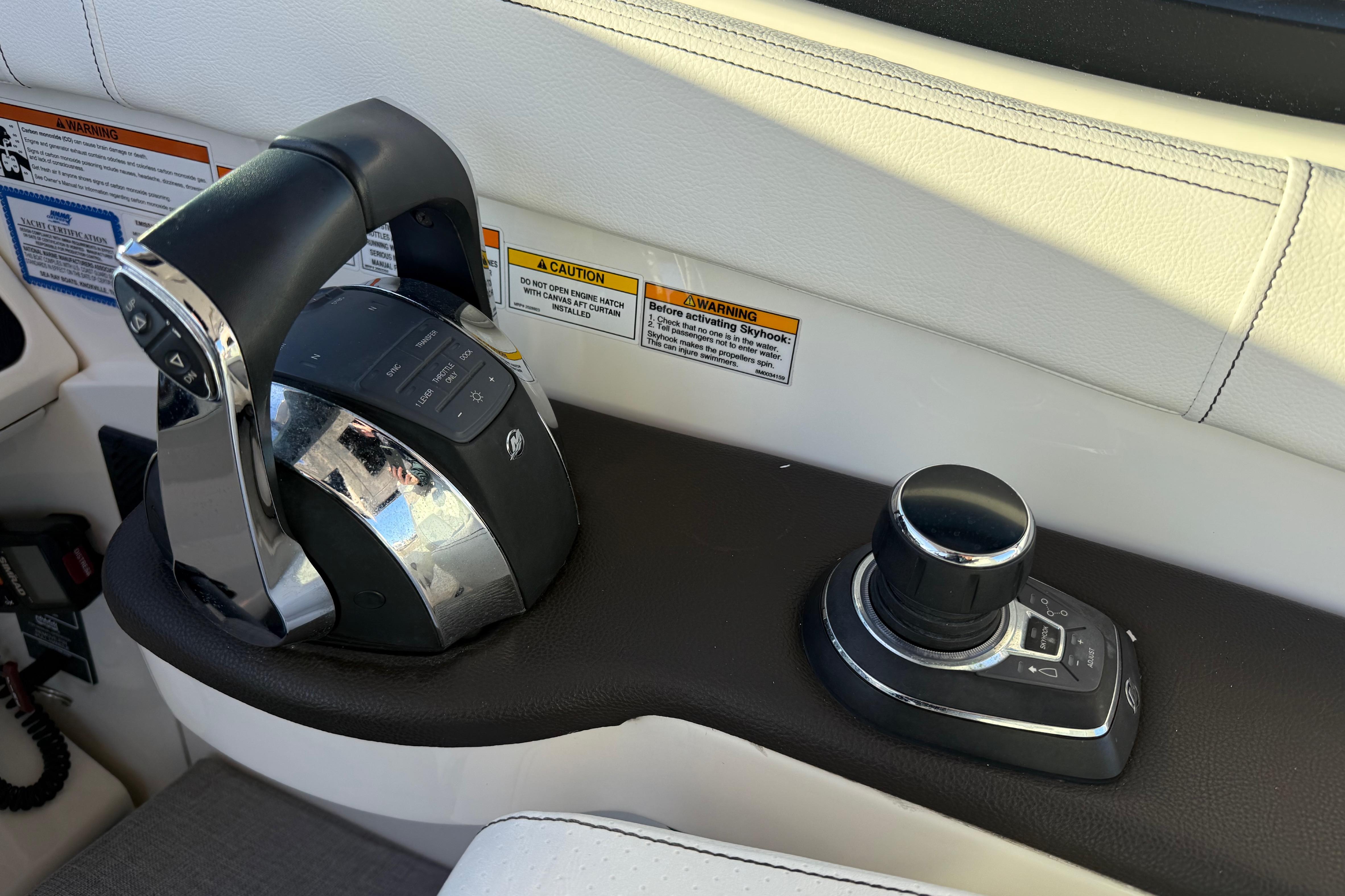 2019 Sea Ray Sundancer 320 #TBMB1970B inventory image at Sun Country Marine Group, Newport Beach