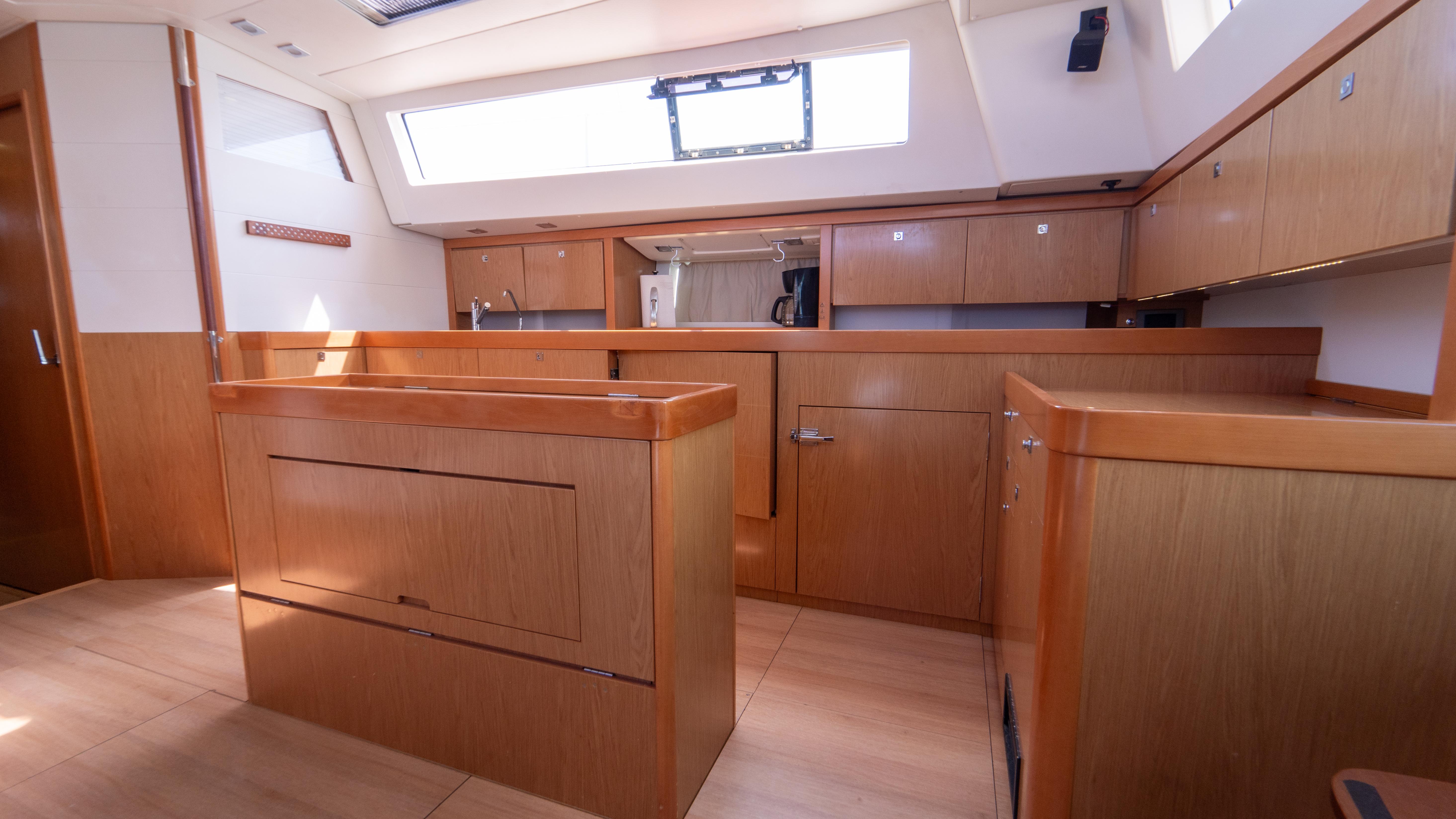 Yacht Photos Pics