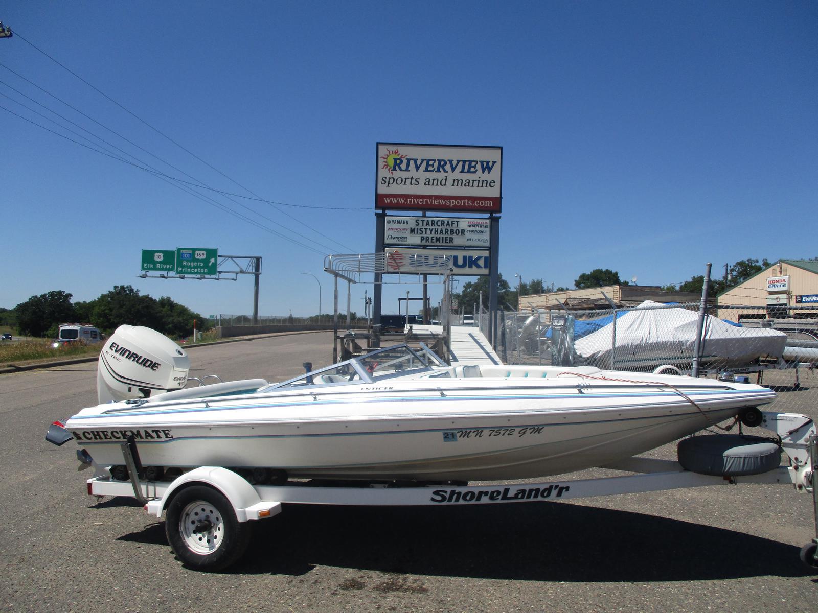 1994 CHECKMATE BOATS INC 161 Fishing Machine With A 50HP Evinrude Motor