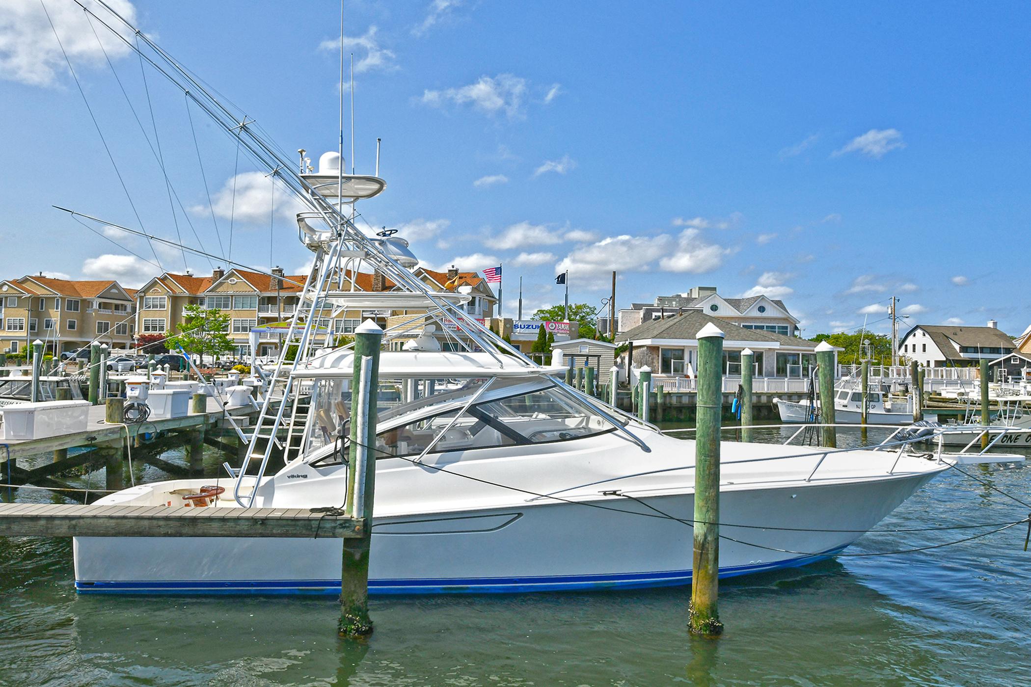 Gianna Of The Seas Yacht for Sale 42 Viking Yachts Brielle, NJ