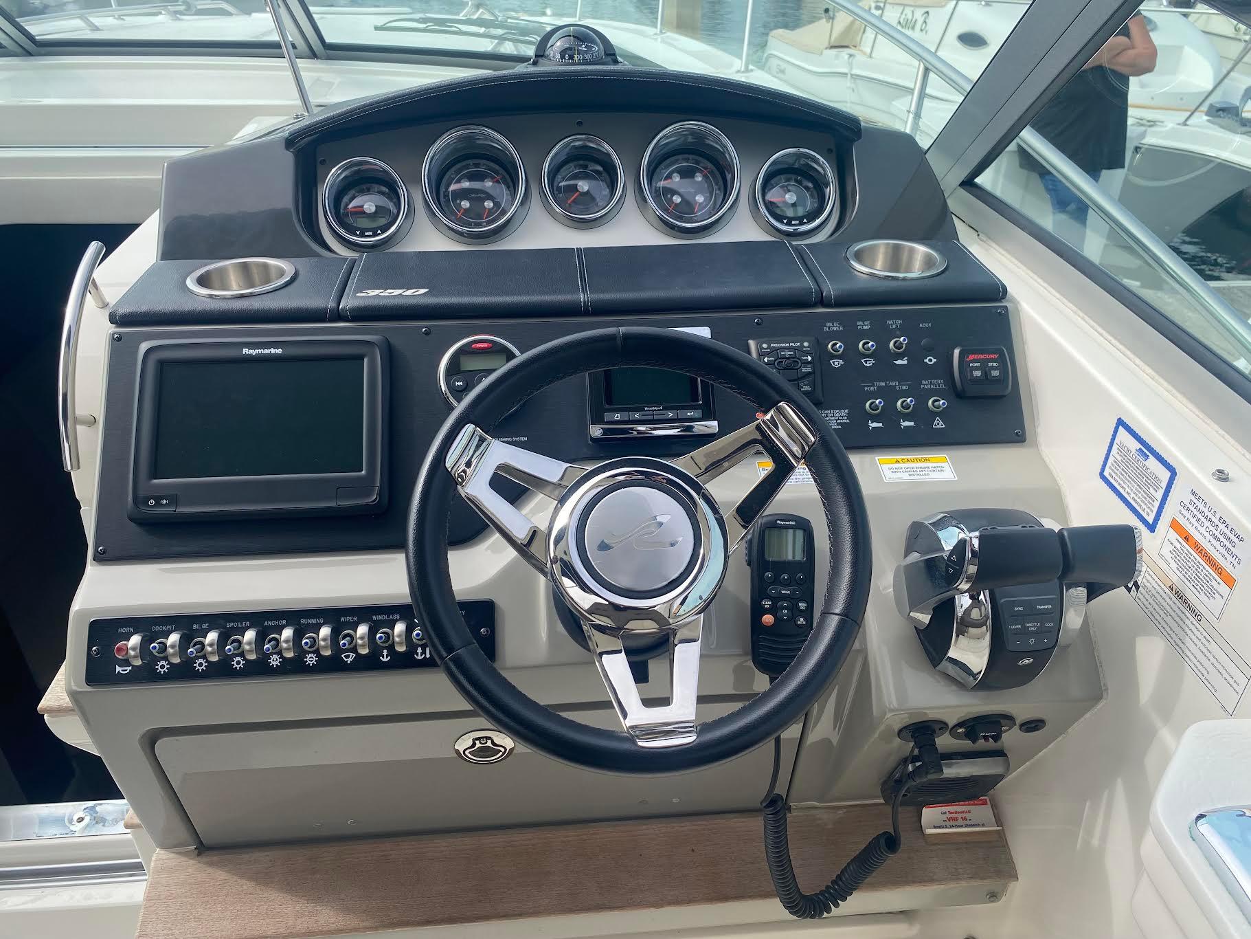 2015 Sea Ray 350 Sundancer #TBMC8539 inventory image at Sun Country Marine Group, San Diego Marriott Marquis 2015 Sea Ray 350 Sundancer #TBMC8539 inventory image at Sun Country Marine Group, San Diego Marriott Marquis