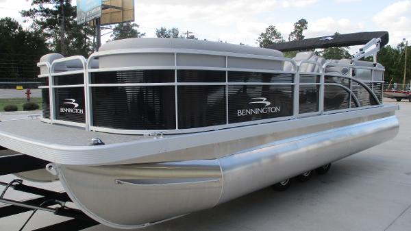 2021 Bennington boat for sale, model of the boat is 22 SVSR & Image # 2 of 48
