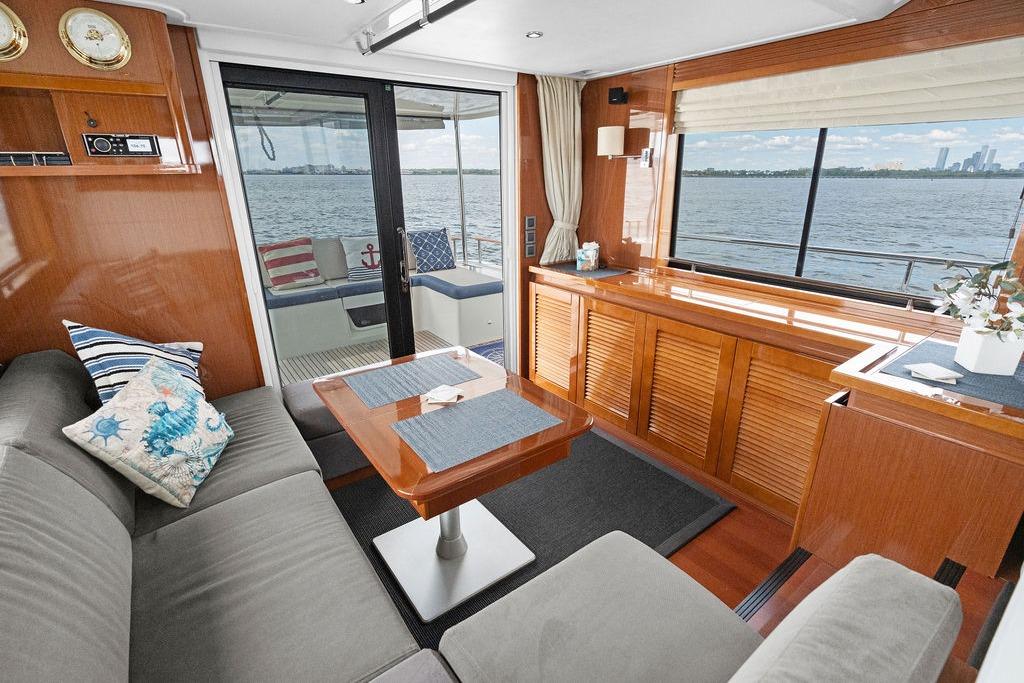 Yacht Photos Pics