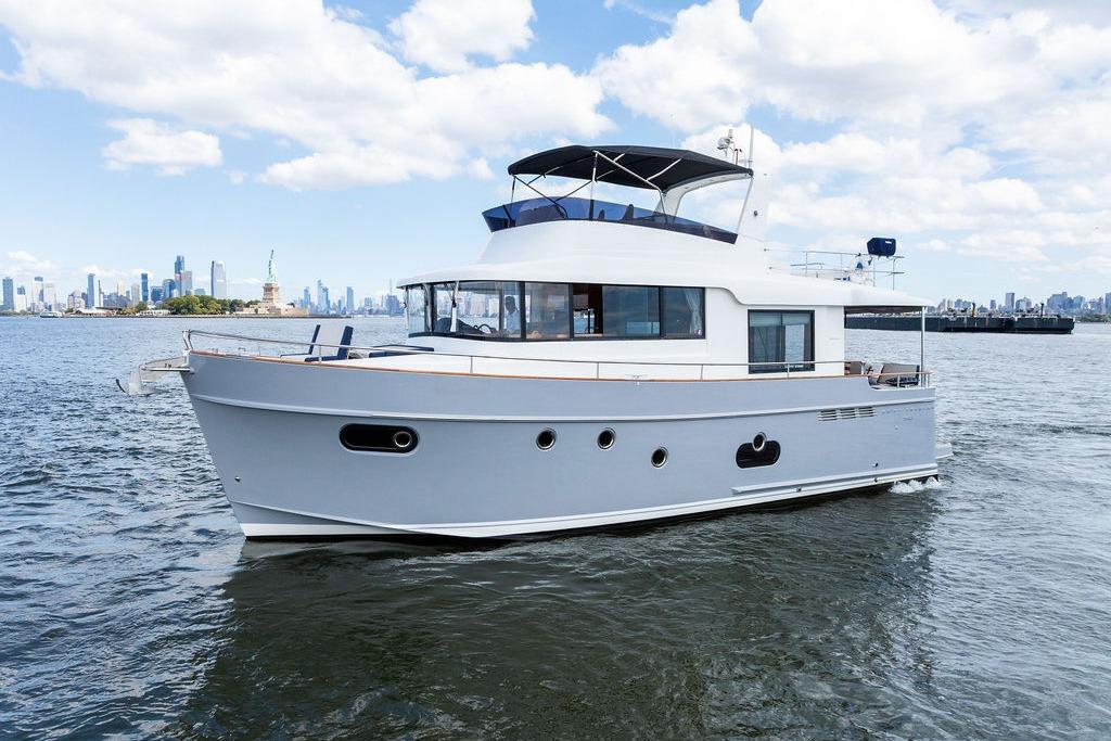 Yacht Photos Pics