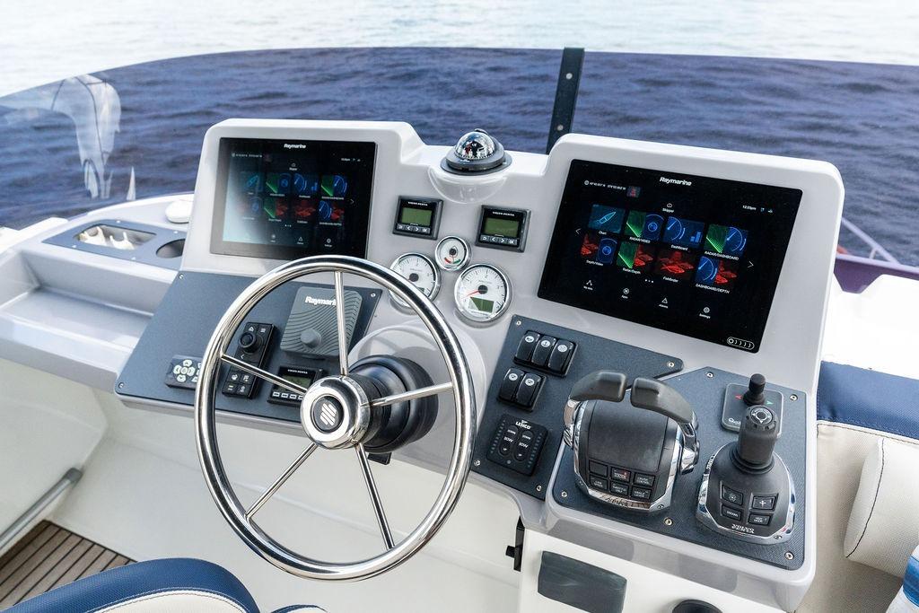Yacht Photos Pics