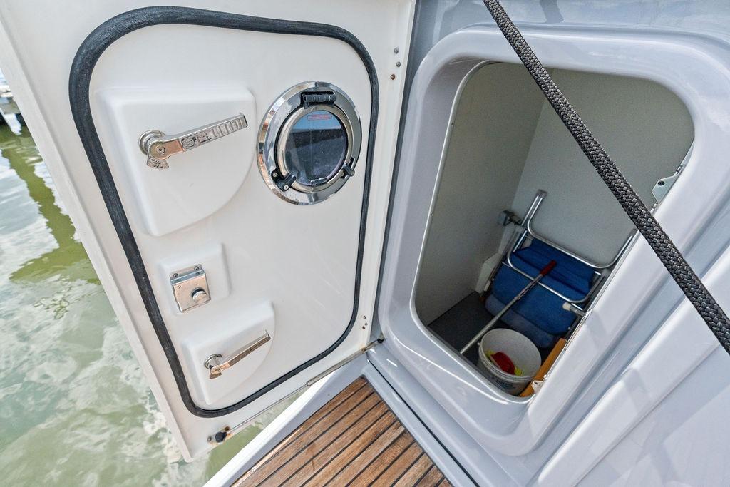 Yacht Photos Pics