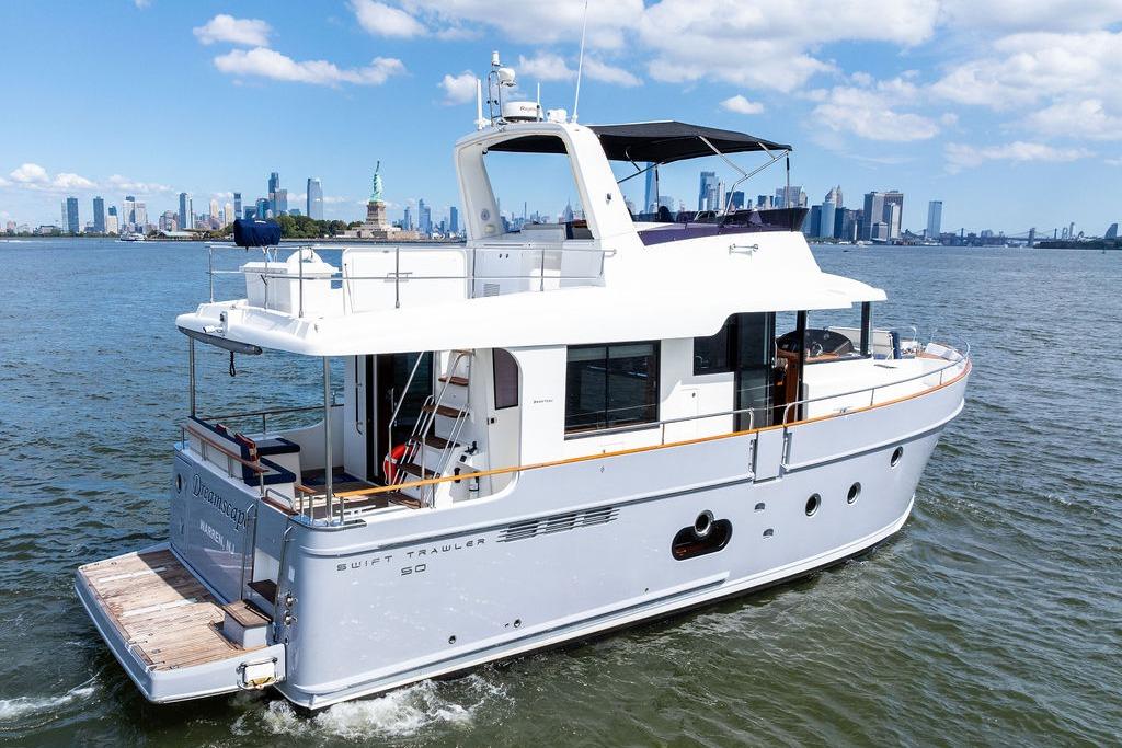 Yacht Photos Pics