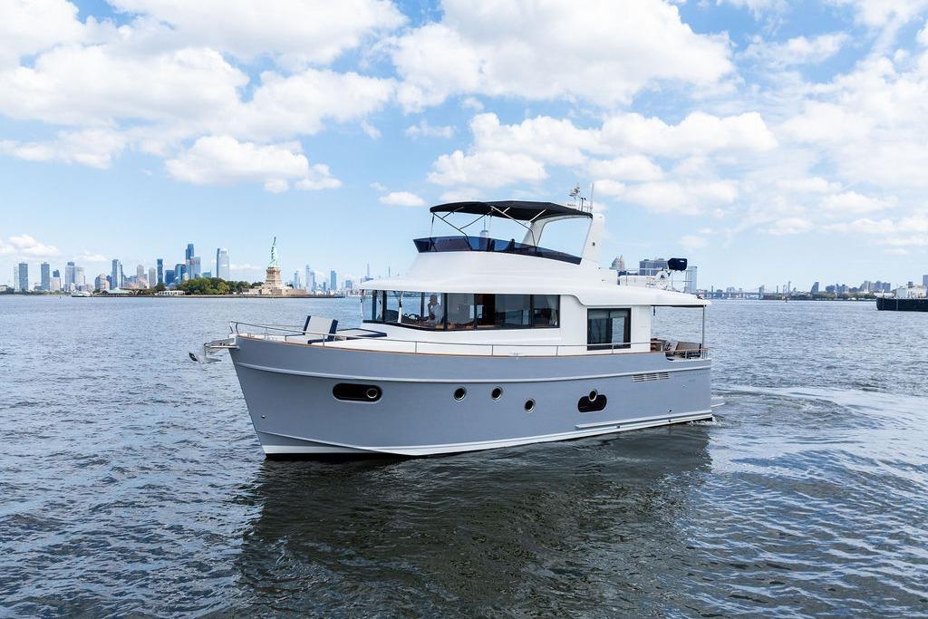 Yacht Photos Pics