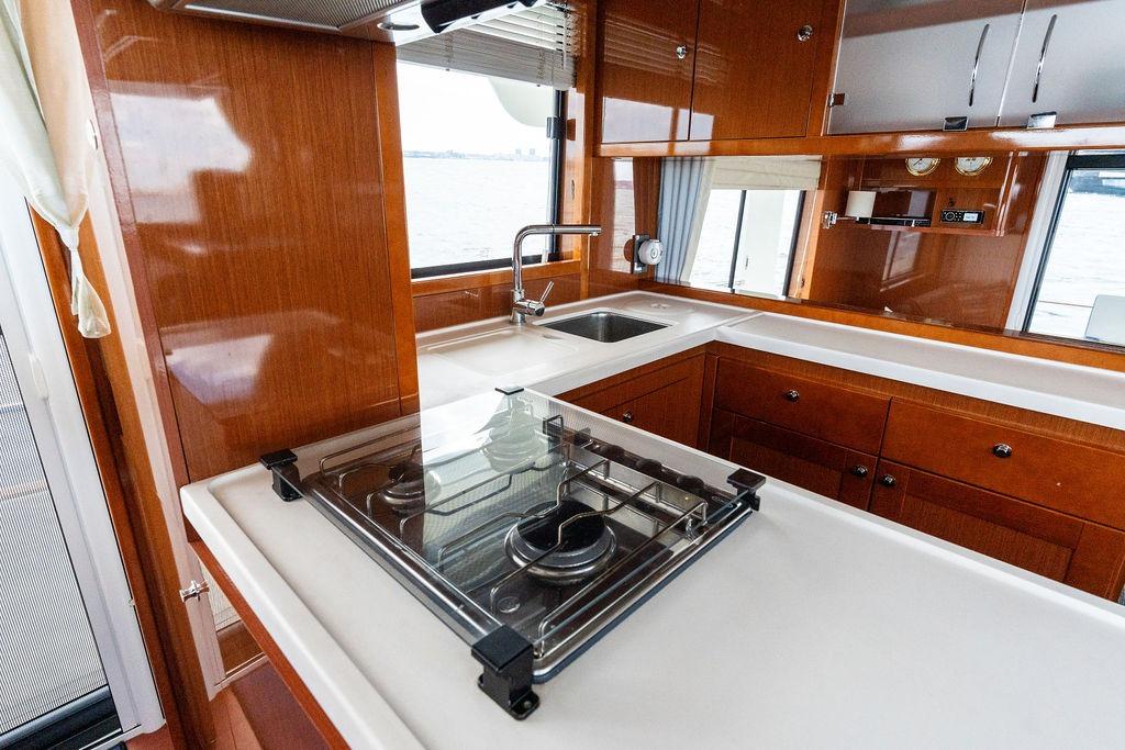 Yacht Photos Pics