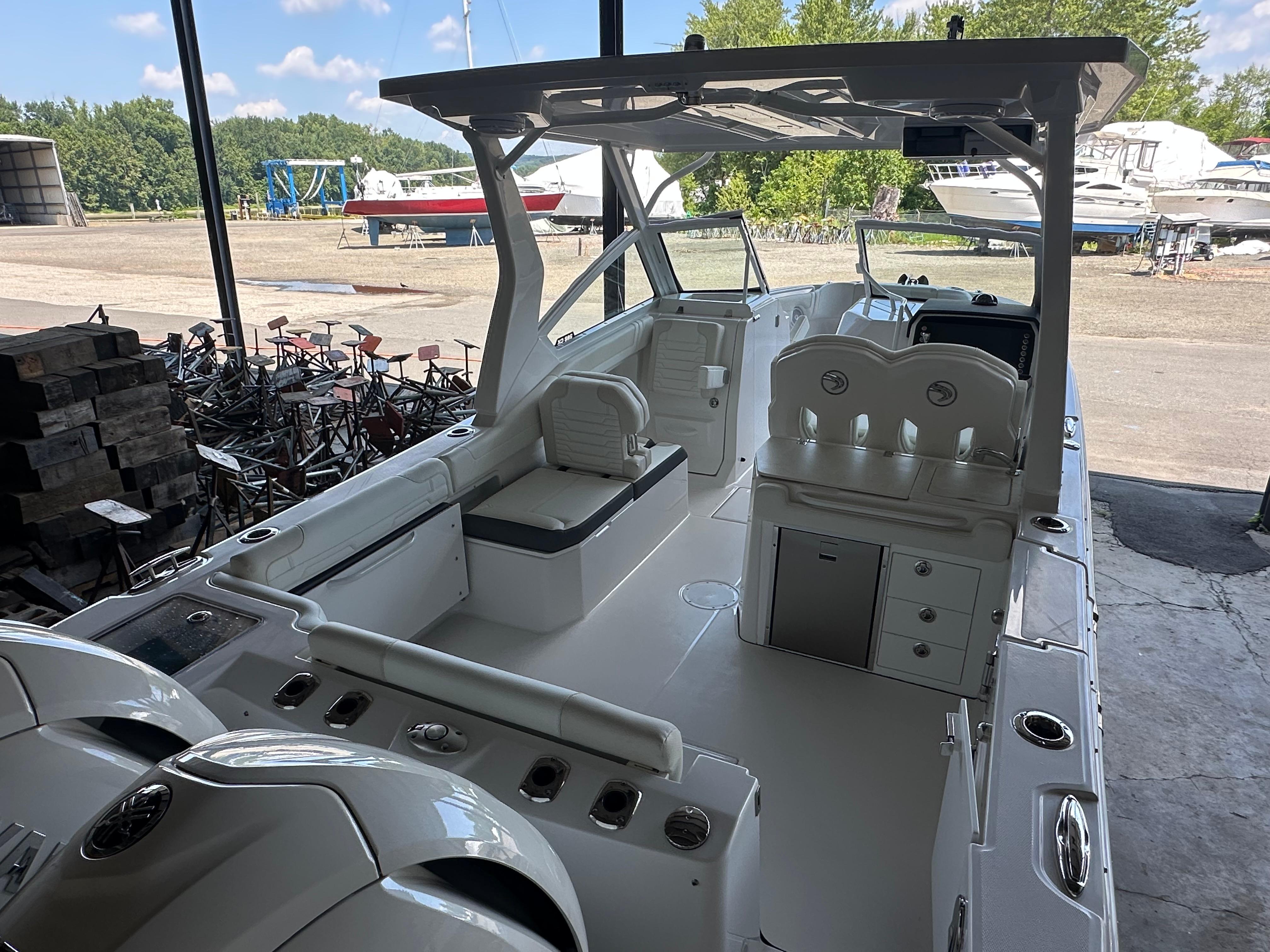 2026 Edgewater 262CX CROSSOVER-9