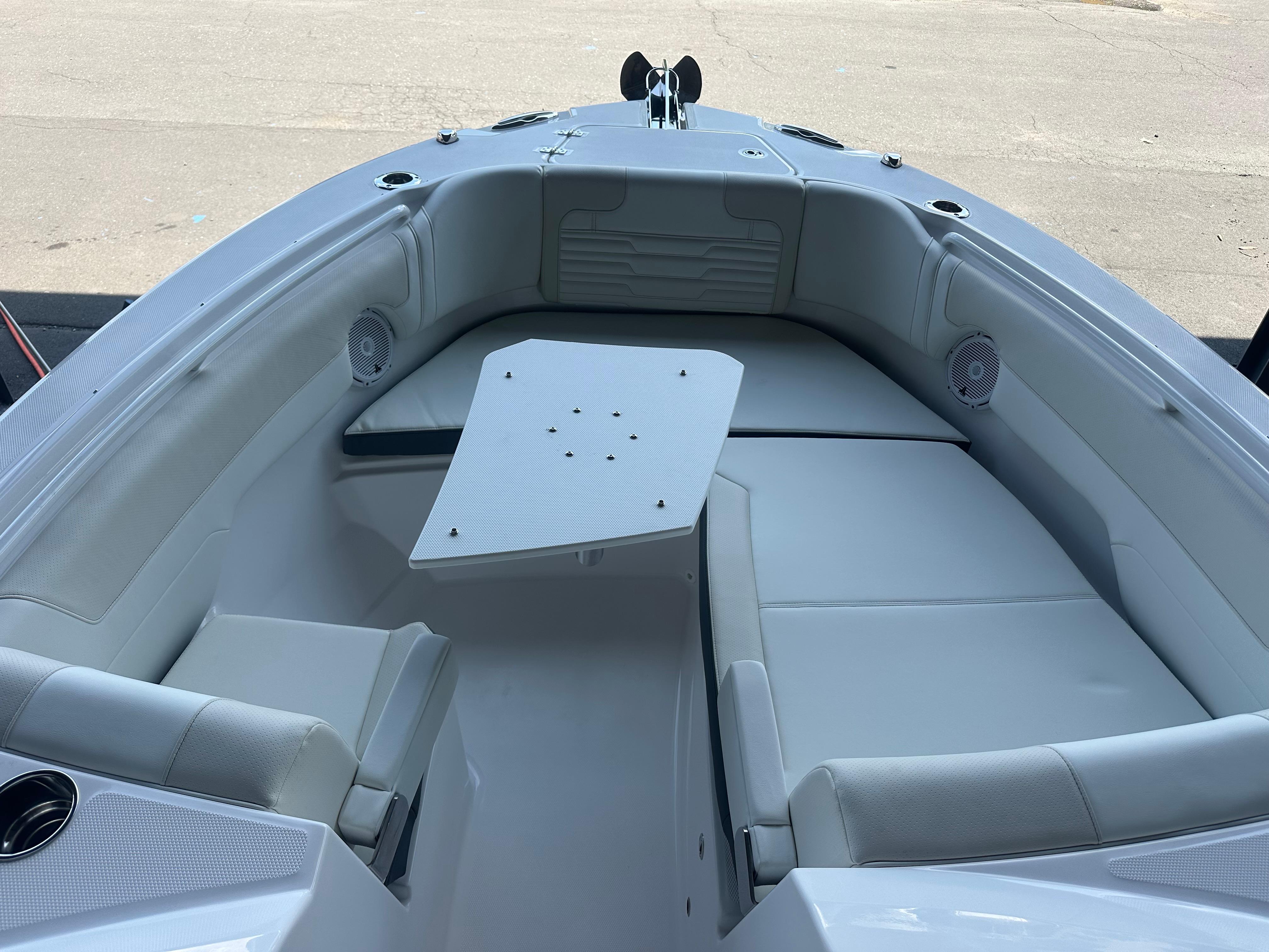 2026 Edgewater 262CX CROSSOVER-32
