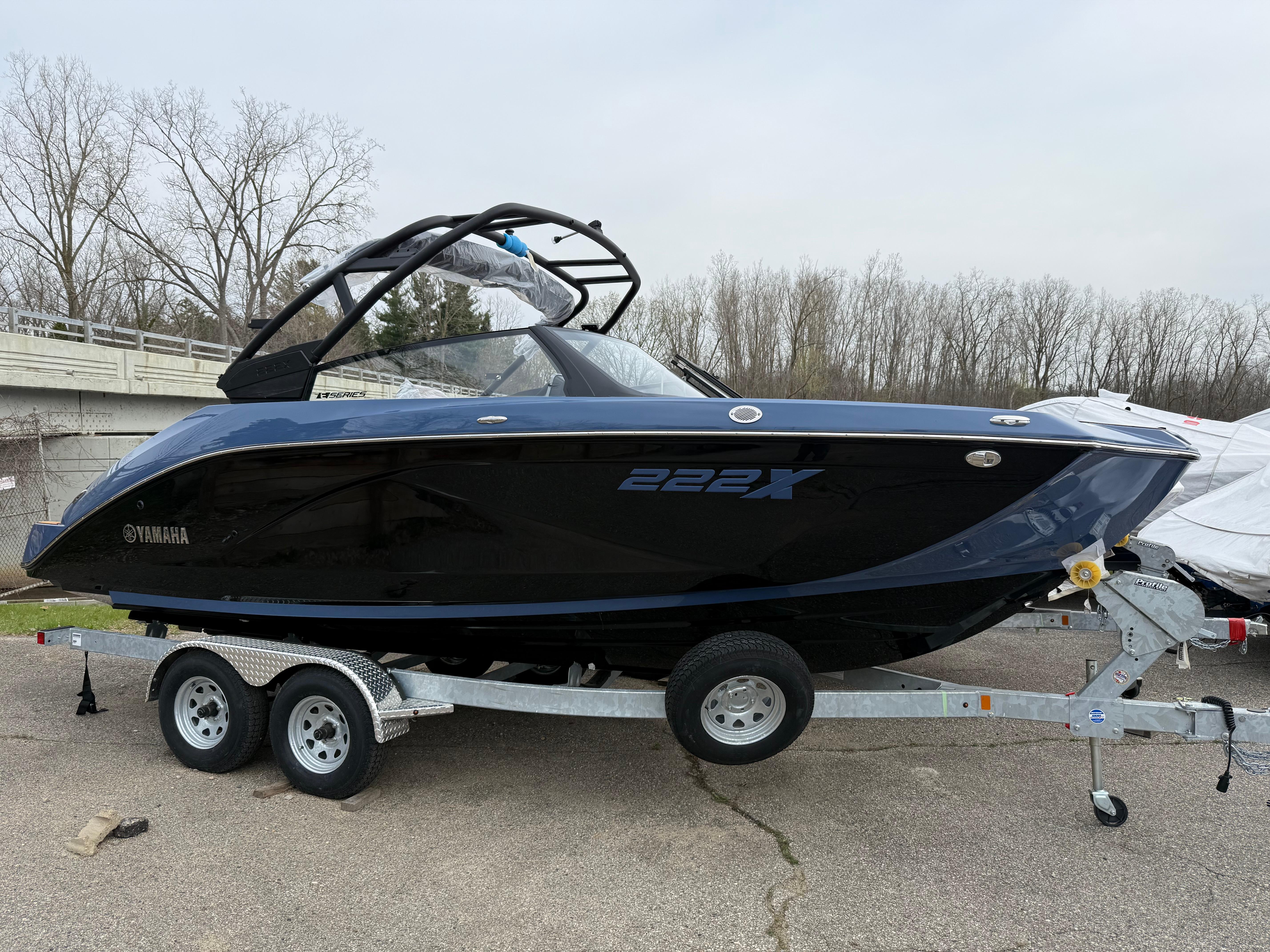 2024 Yamaha Boats 222XE Gallery