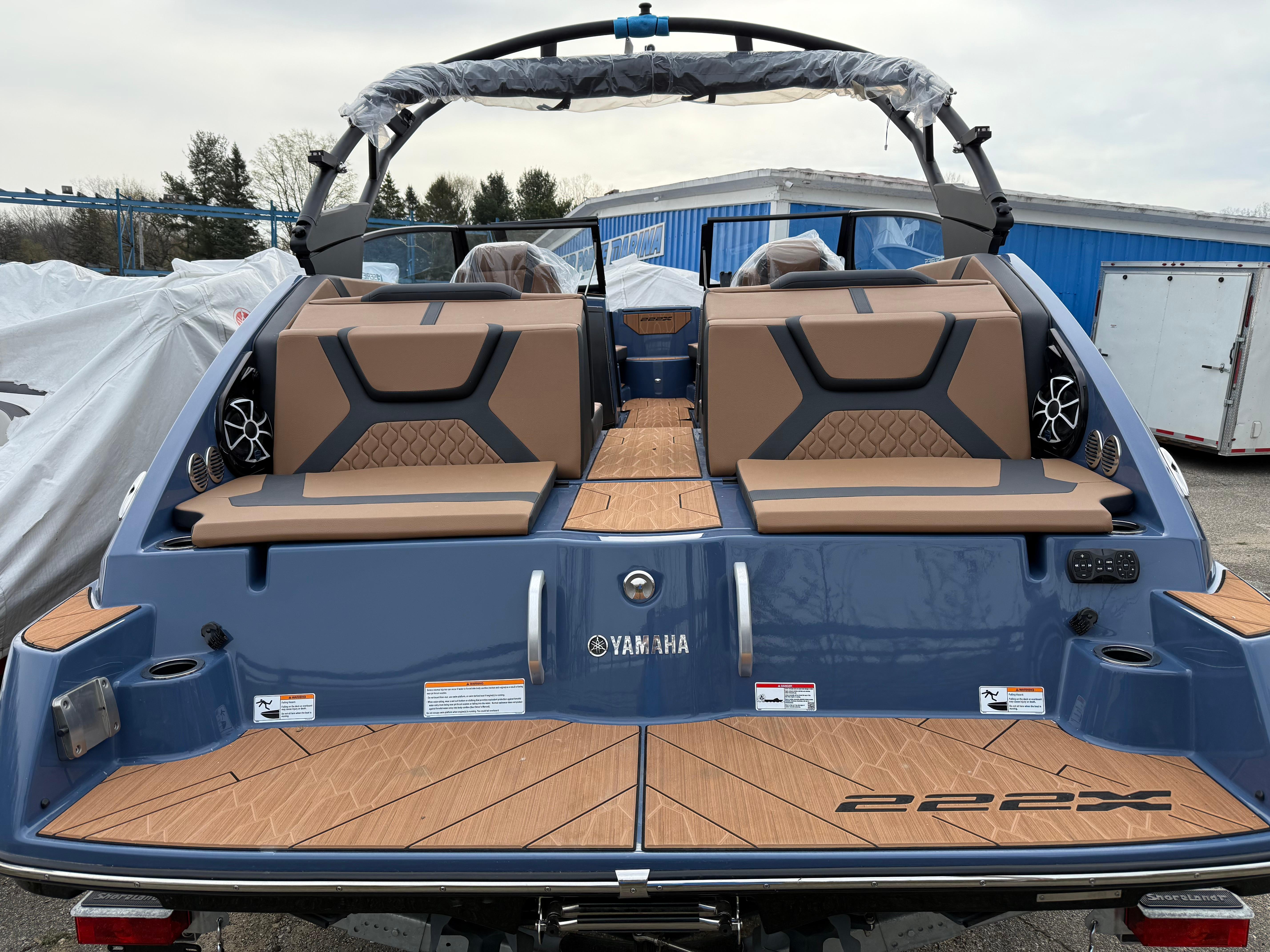 2024 Yamaha Boats 222XE Gallery
