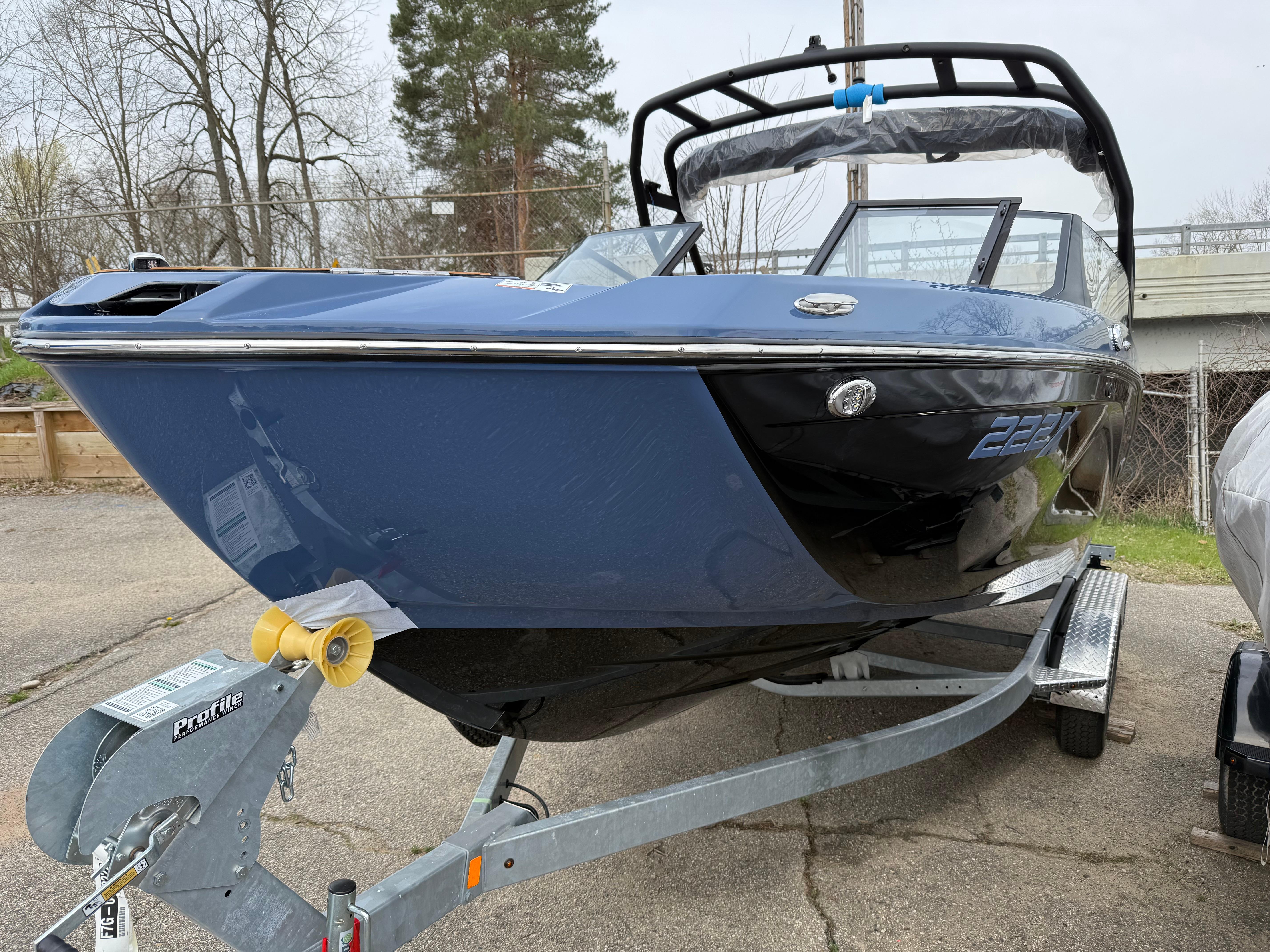 2024 Yamaha Boats 222XE Gallery