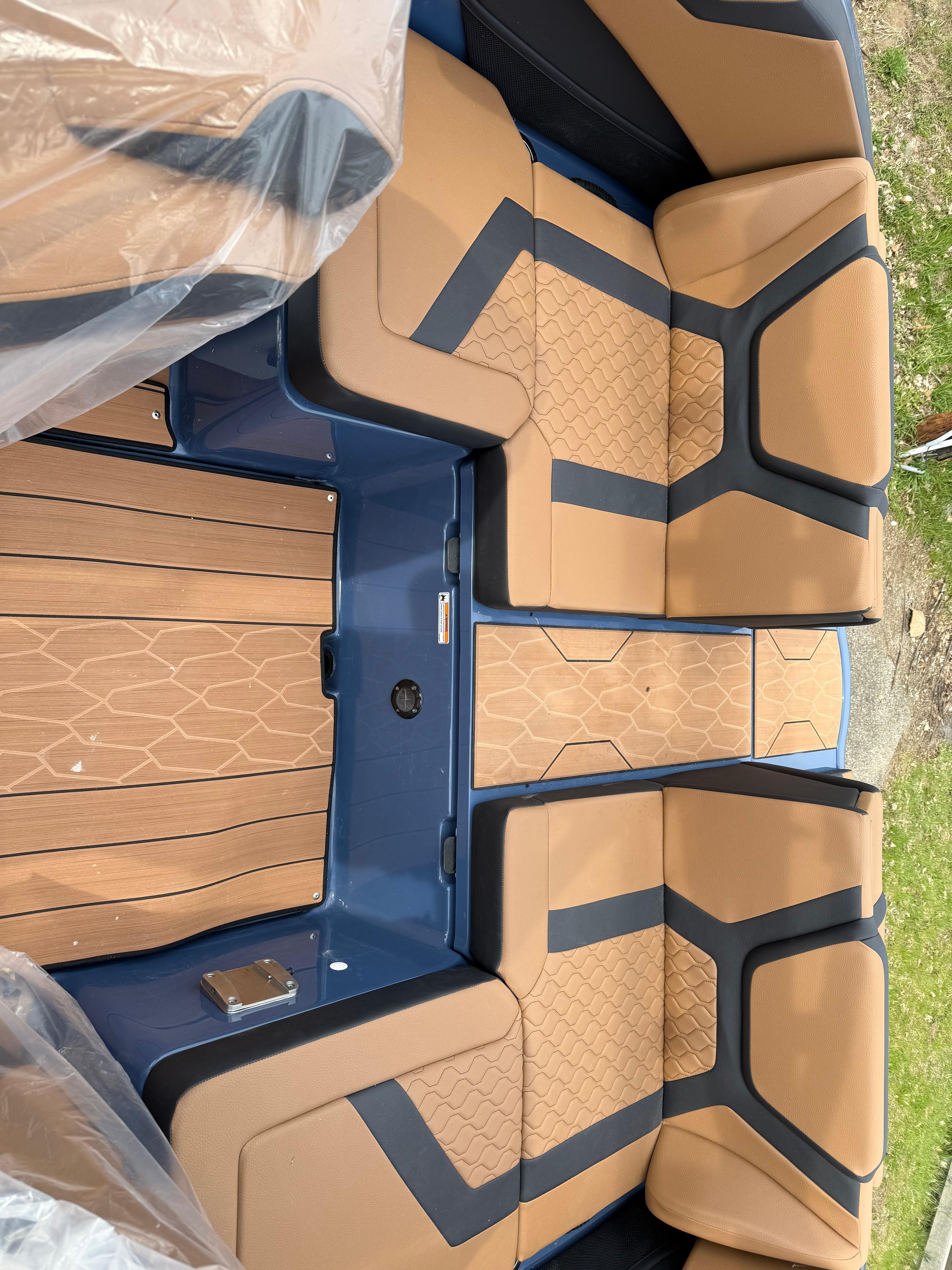 2024 Yamaha Boats 222XE Gallery