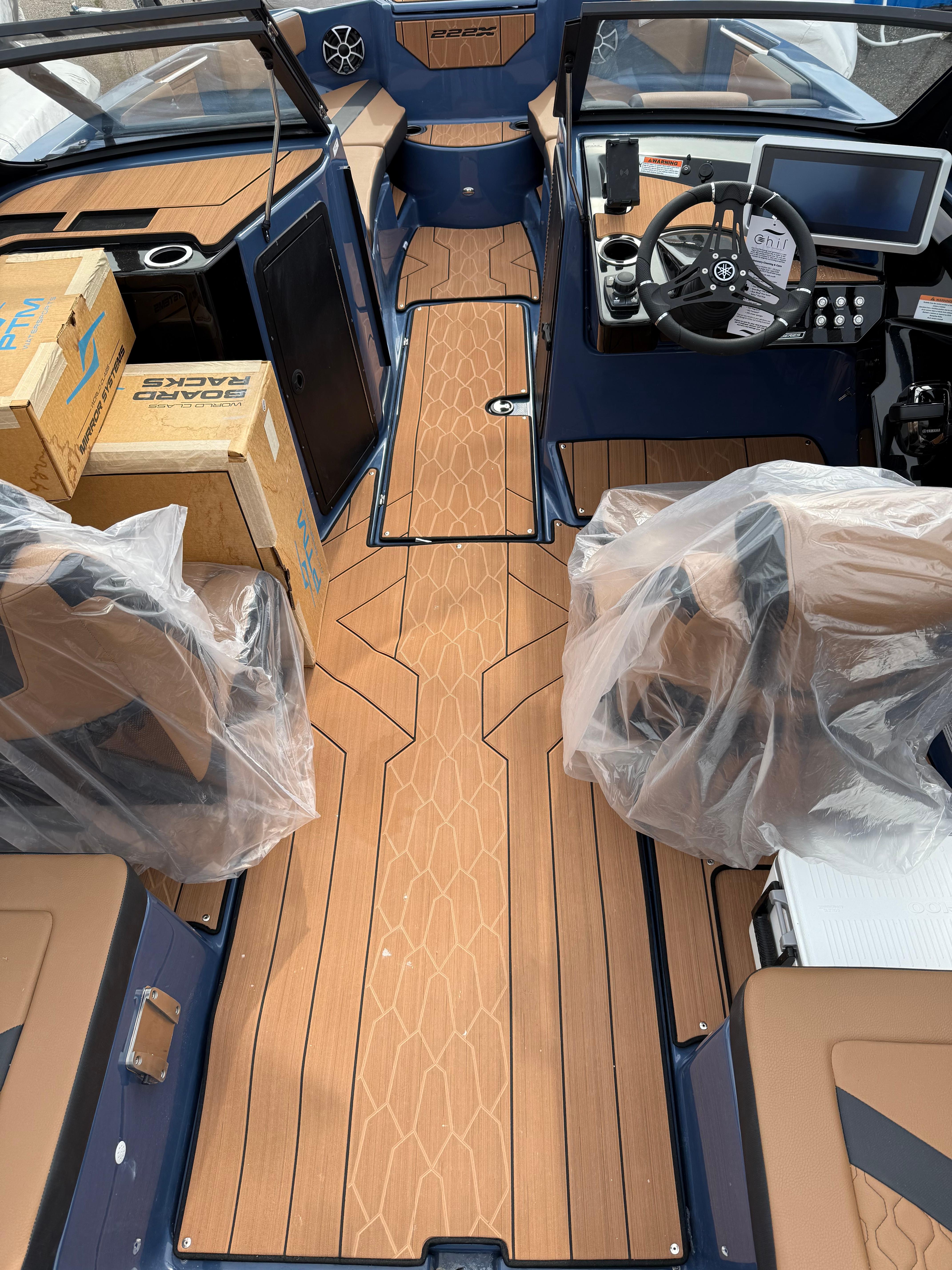 2024 Yamaha Boats 222XE Gallery