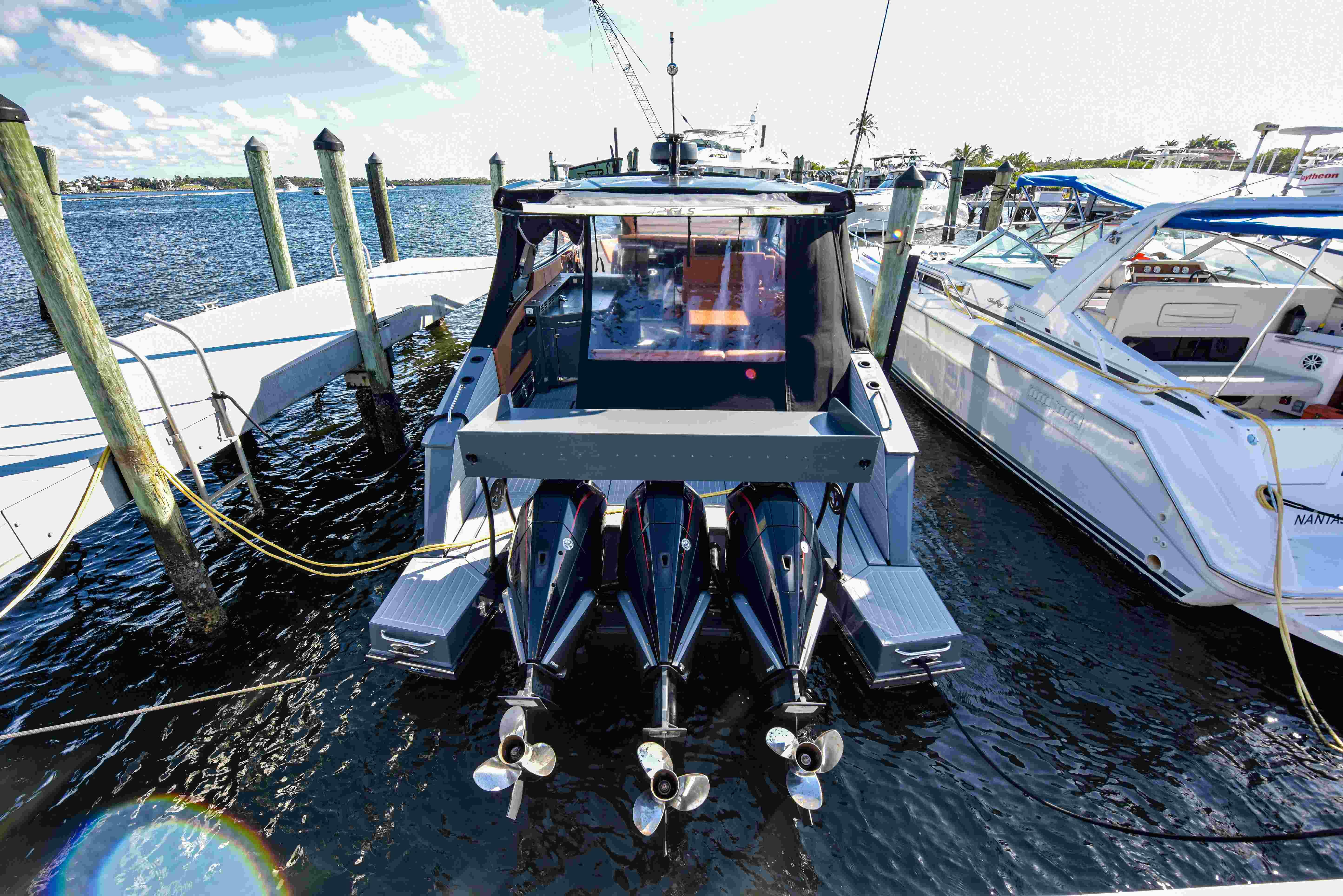 2021-cruisers-yachts-42-gls-ob-power-9778842-20250501095450119-1_XLARGE