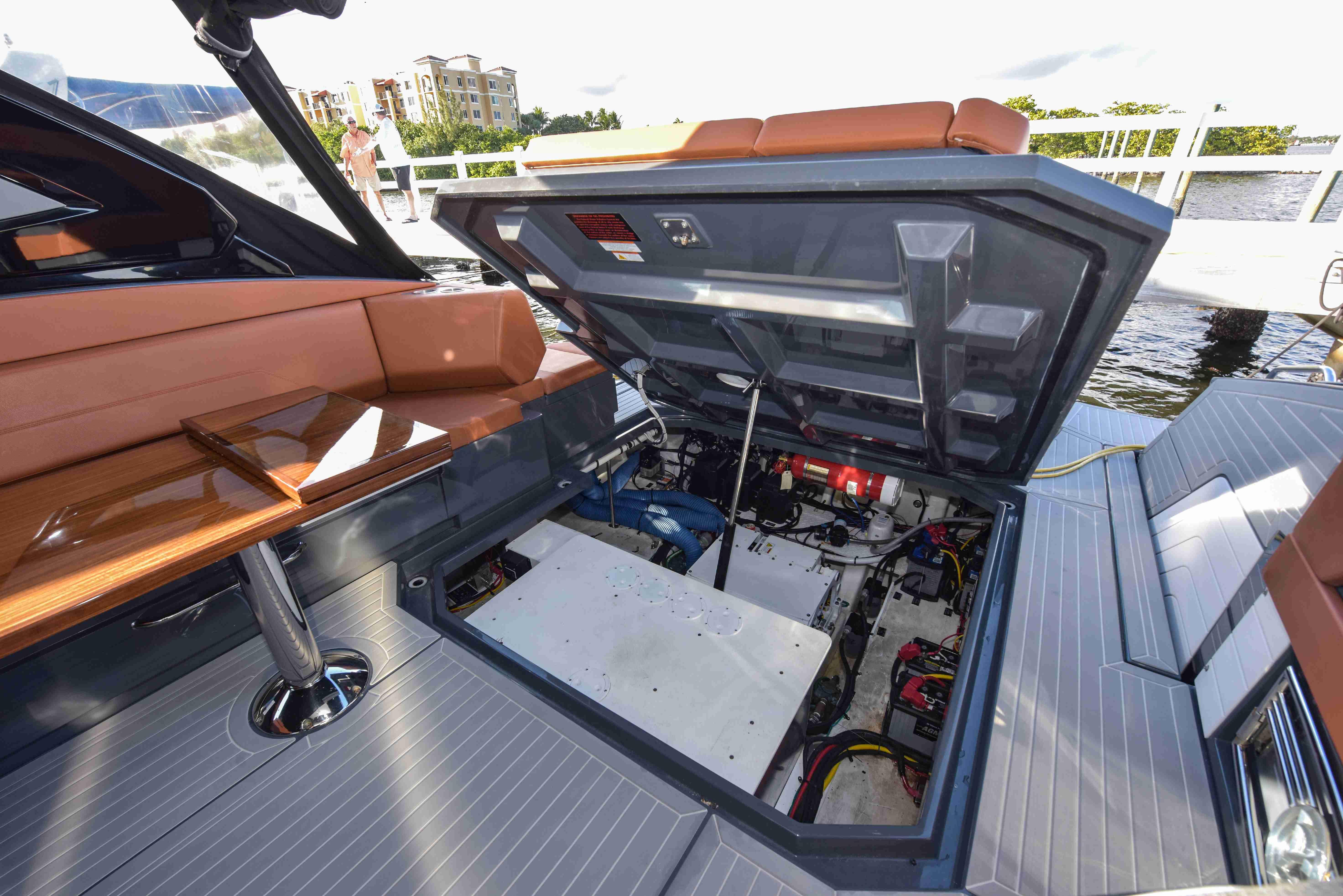 2021-cruisers-yachts-42-gls-ob-power-9778842-20250501095602230-1_XLARGE