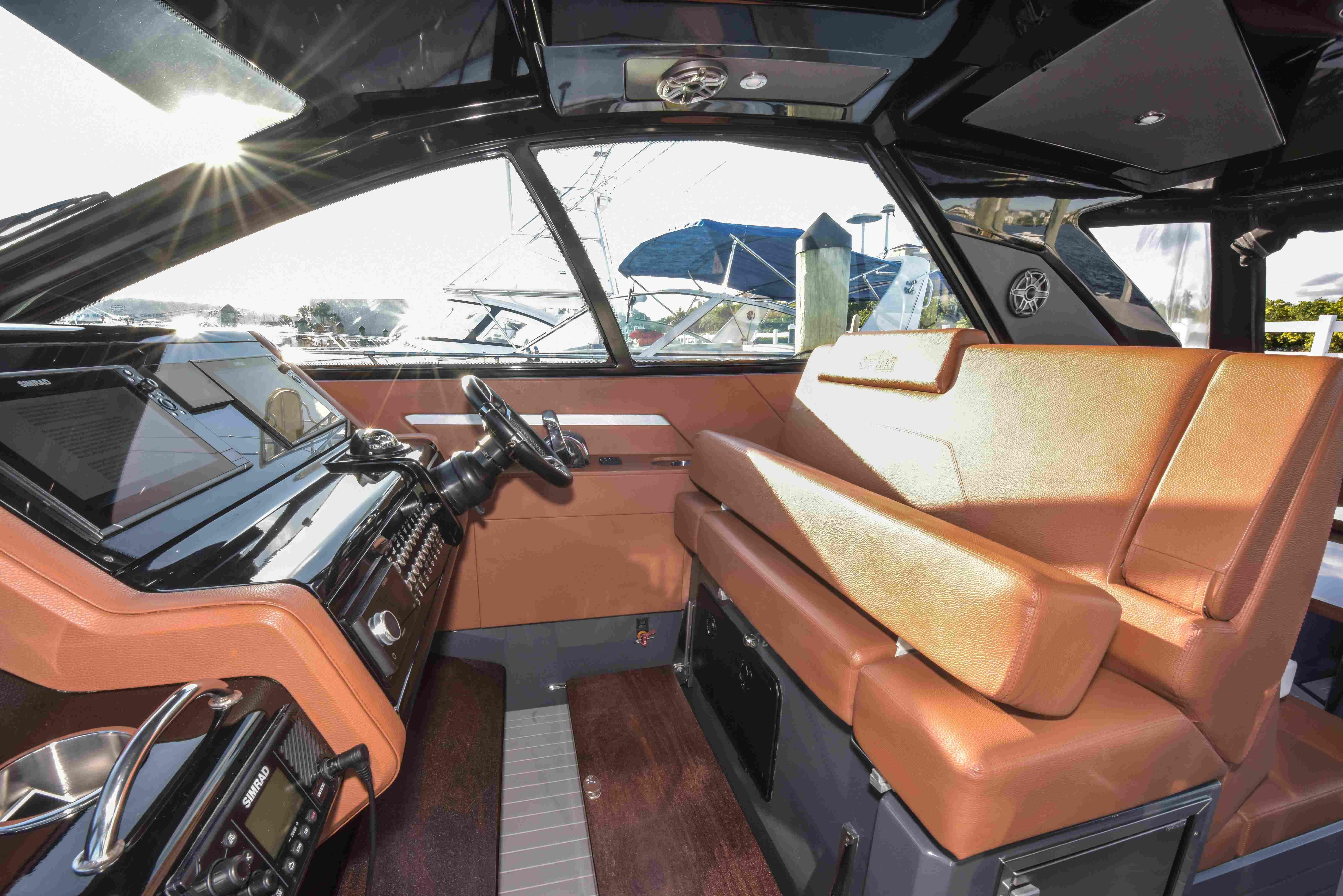 2021-cruisers-yachts-42-gls-ob-power-9778842-20250501095623254-1_XLARGE