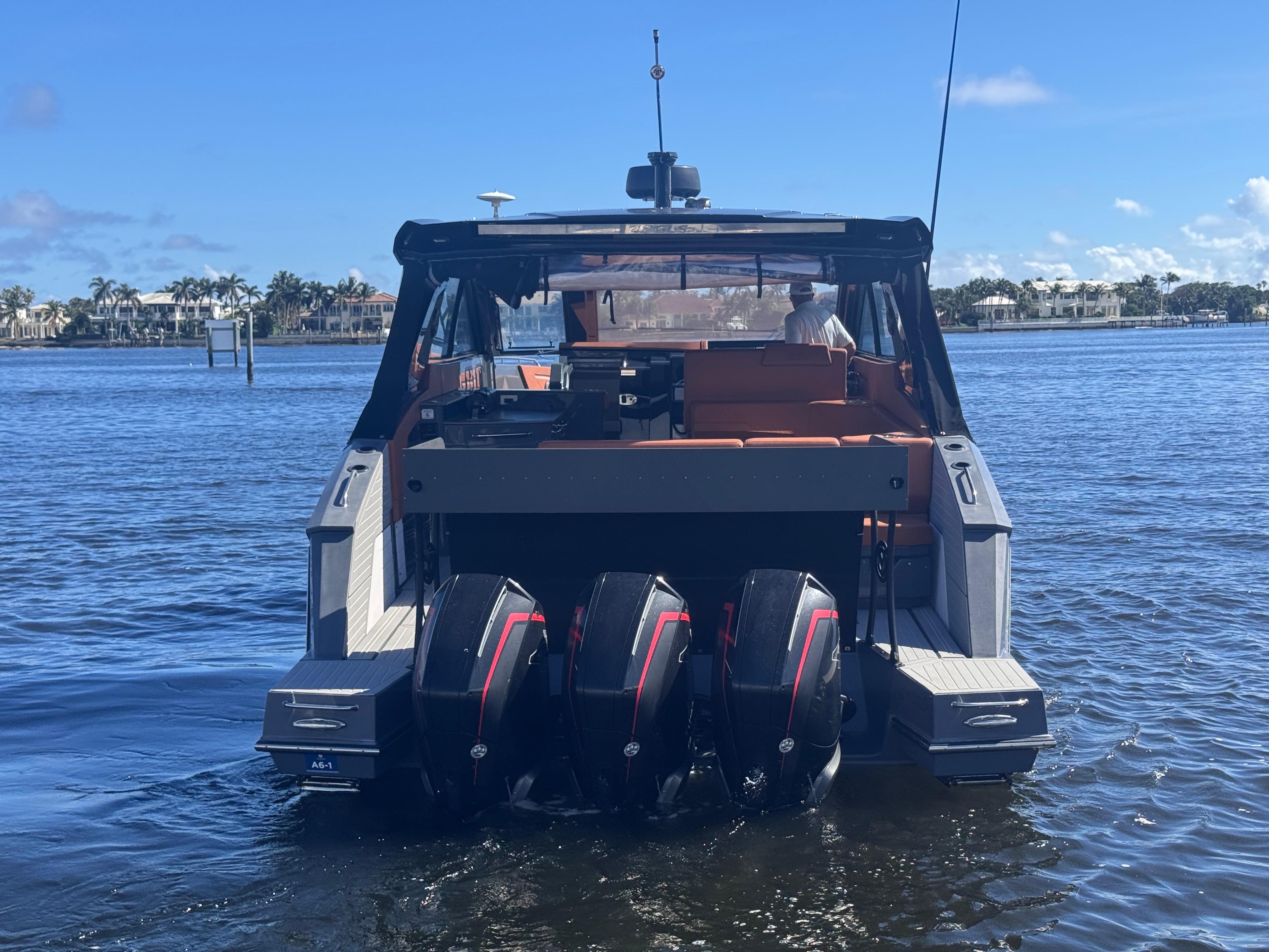 2021-cruisers-yachts-42-gls-ob-power-9778842-20250501100407806-1_XLARGE