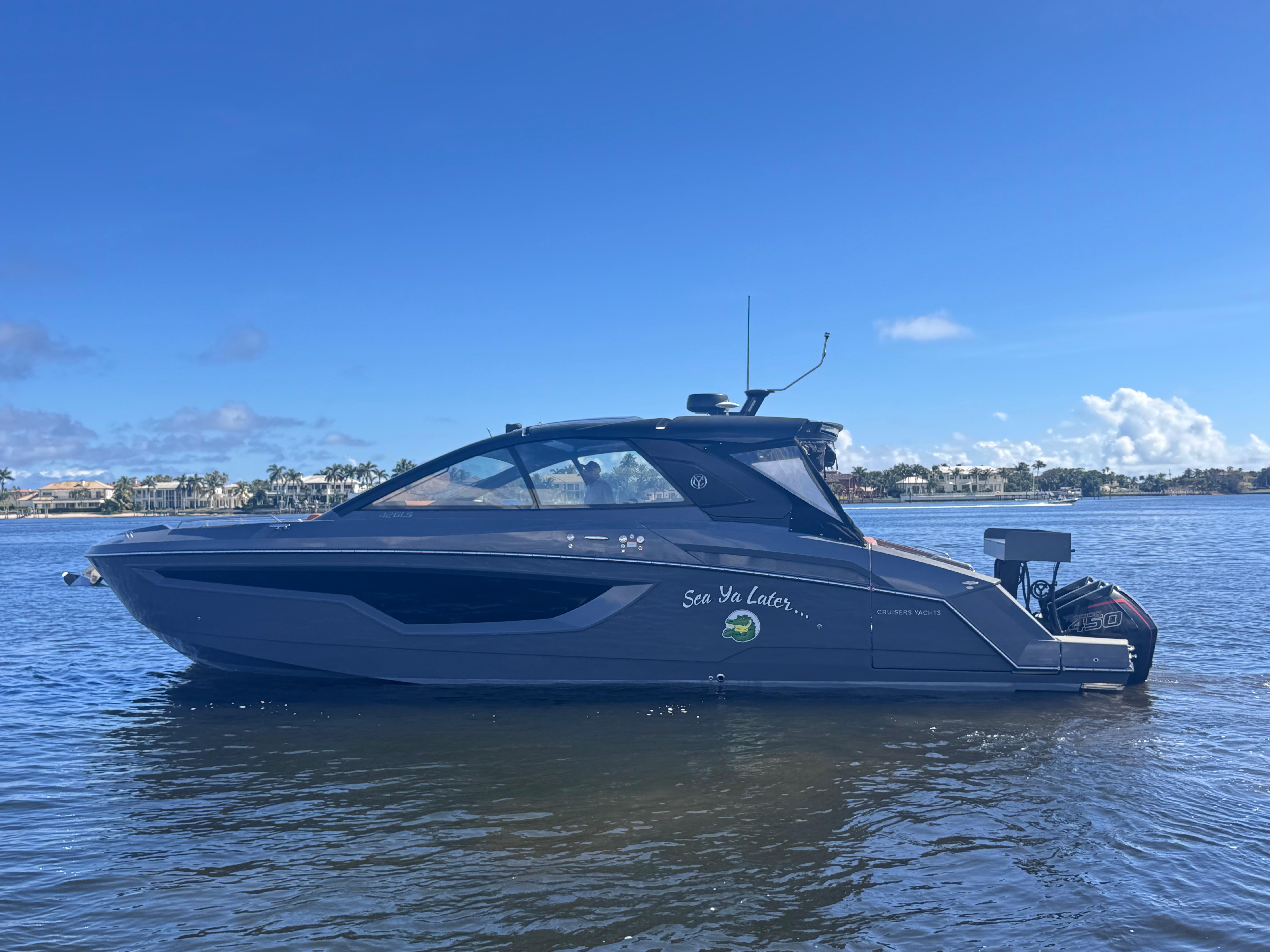 2021-cruisers-yachts-42-gls-ob-power-9778842-20250501100444738-1_XLARGE