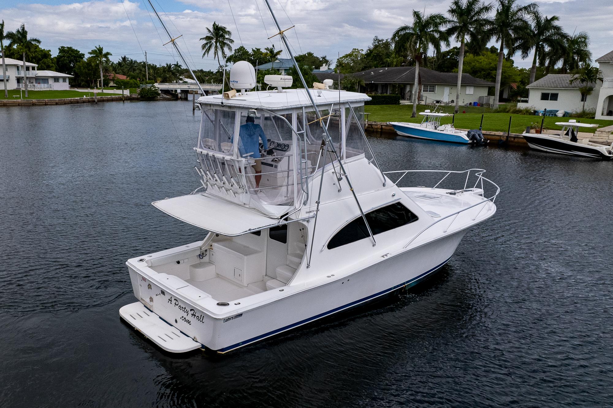 Yacht for Sale, 36 Luhrs Yachts Coral Gables, FL