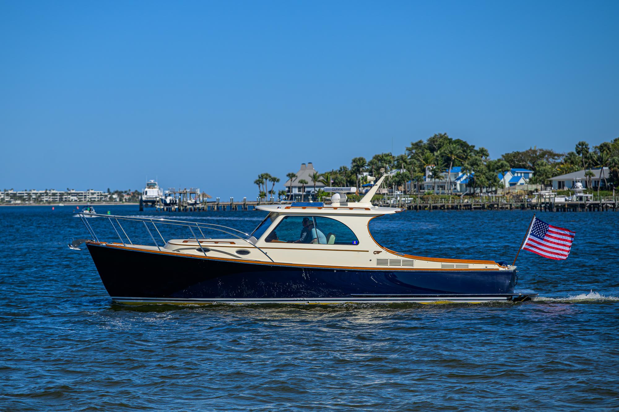 2010-hinckley-picnic-boat-37-mkiii-power-9728845-20250326104157199-1_XLARGE