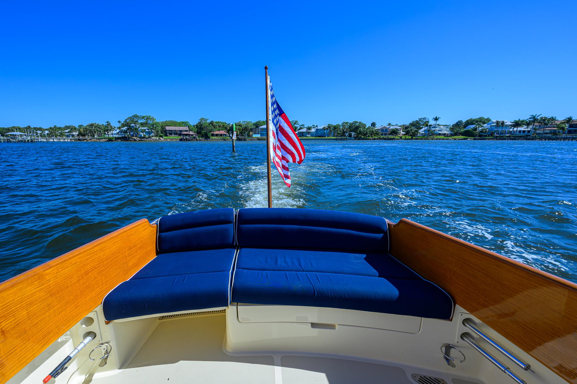 2010-hinckley-picnic-boat-37-mkiii-power-9728845-20250326104342583-1_XLARGE