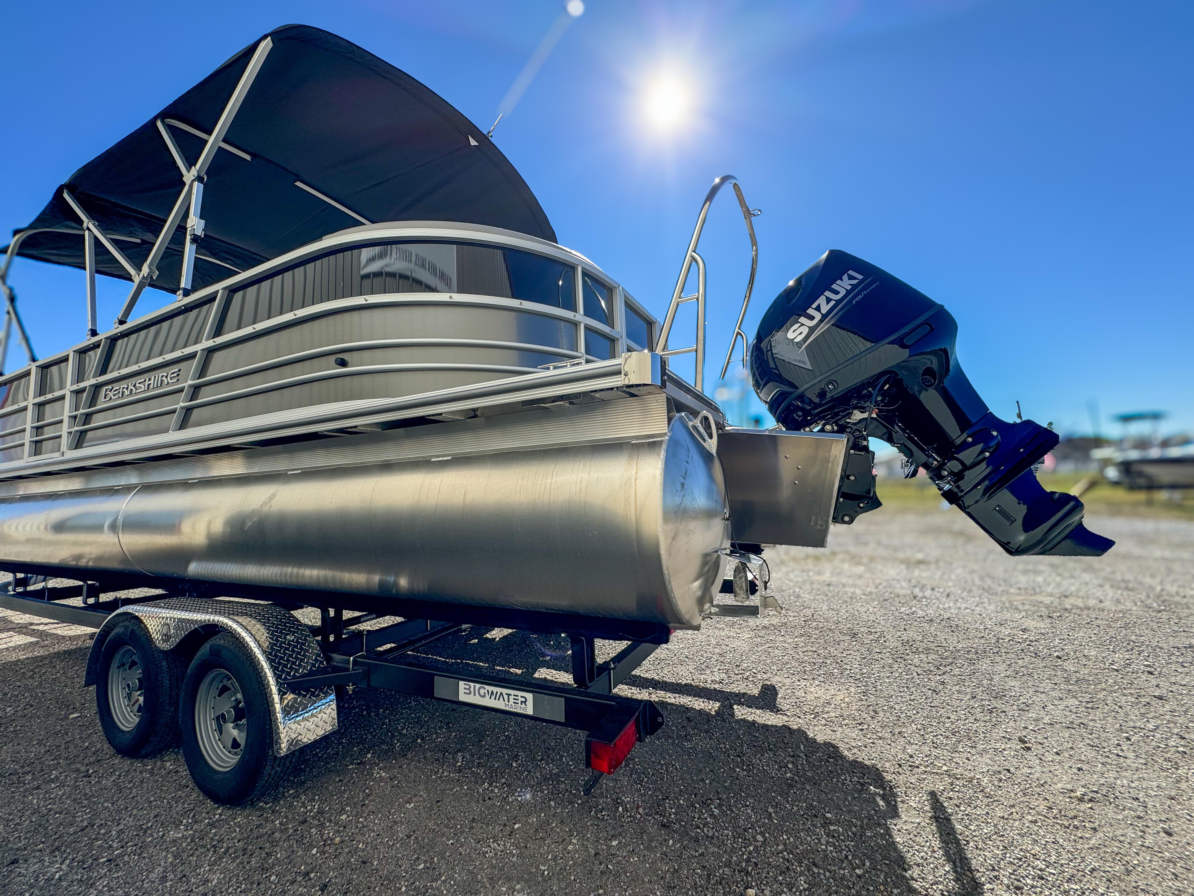 2024 Berkshire 24RFX LE / Suzuki 140 HP - Image 5