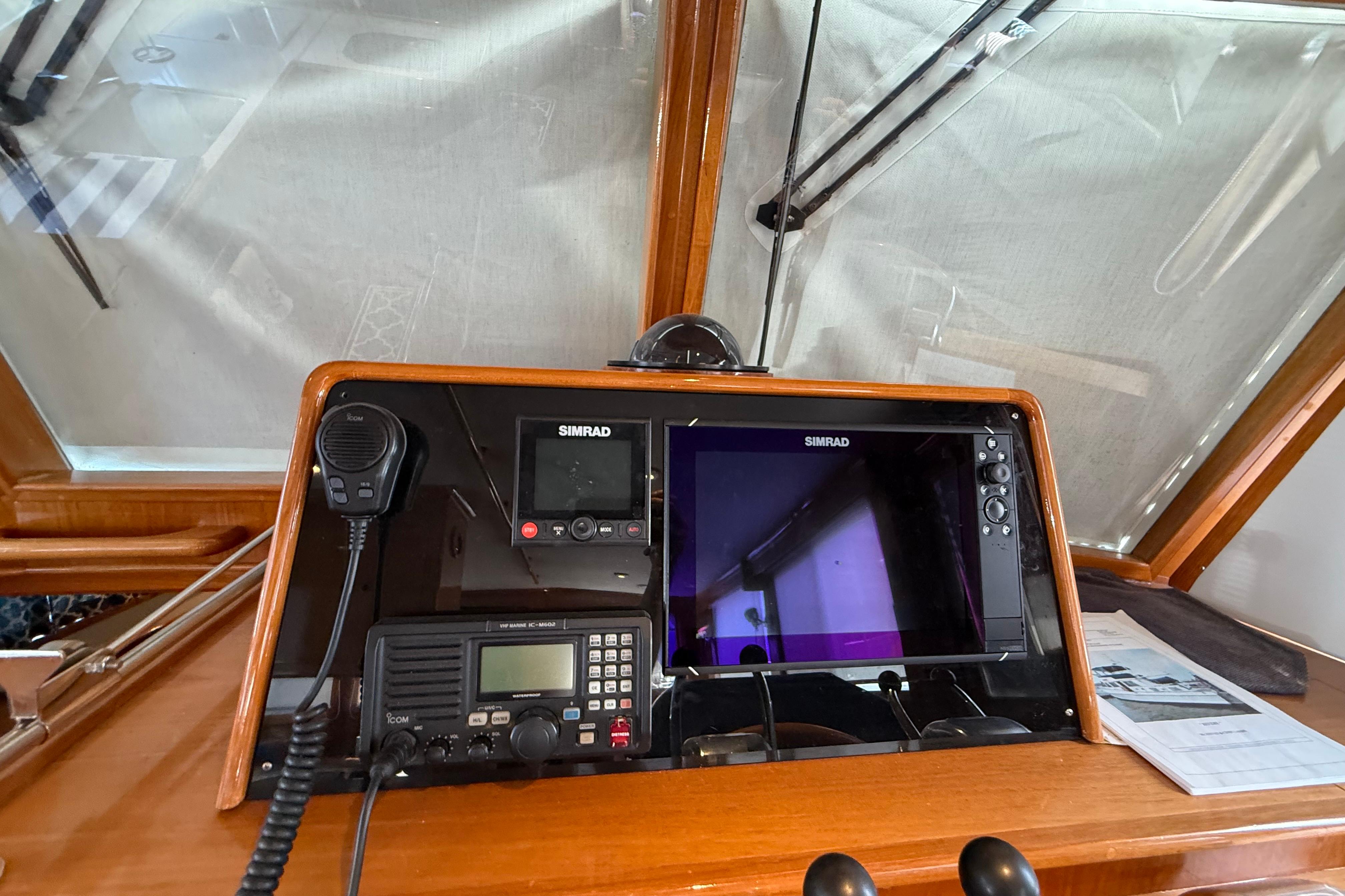 2002 Grand Banks 42 Classic-21