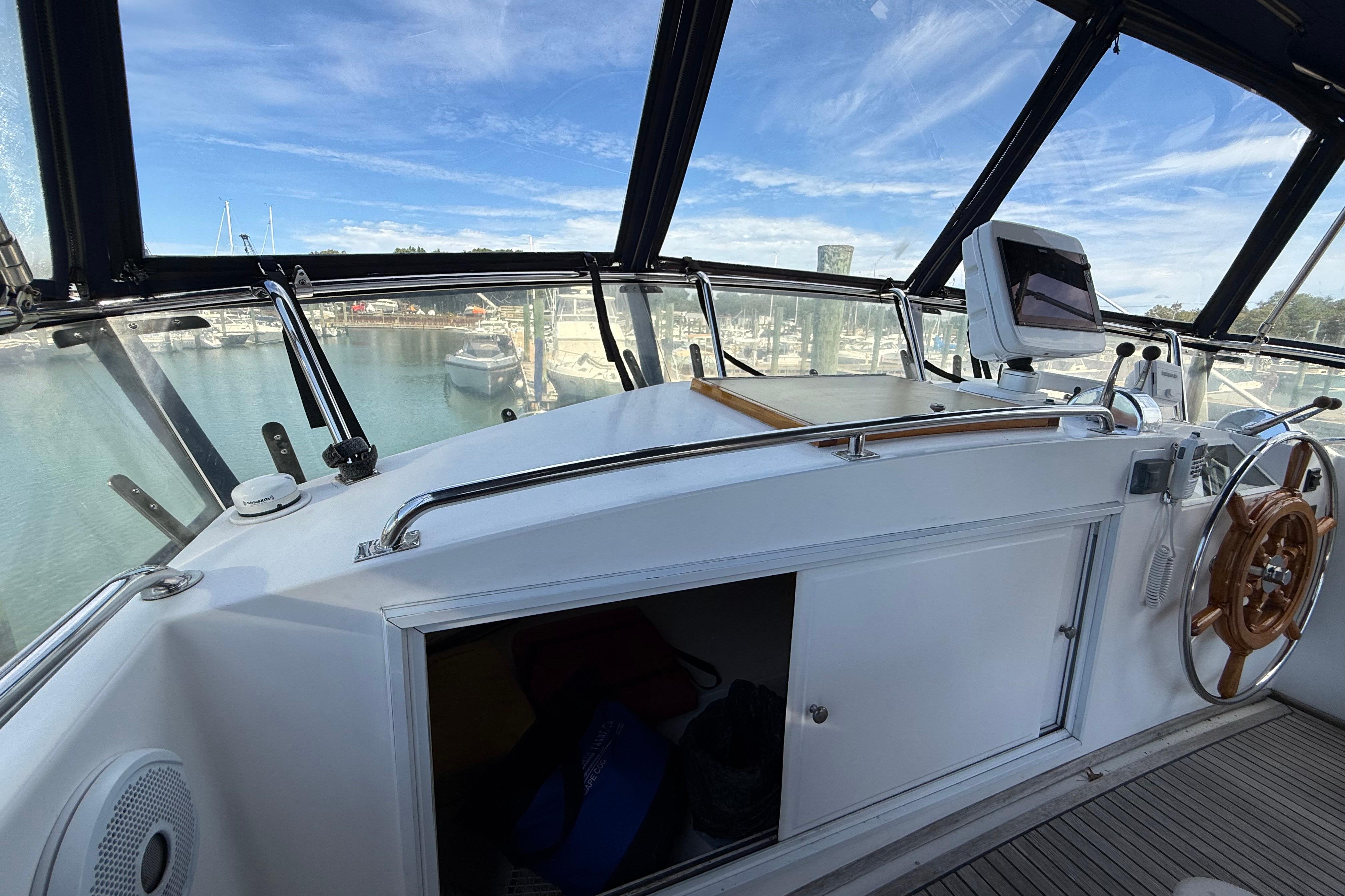 2002 Grand Banks 42 Classic-59